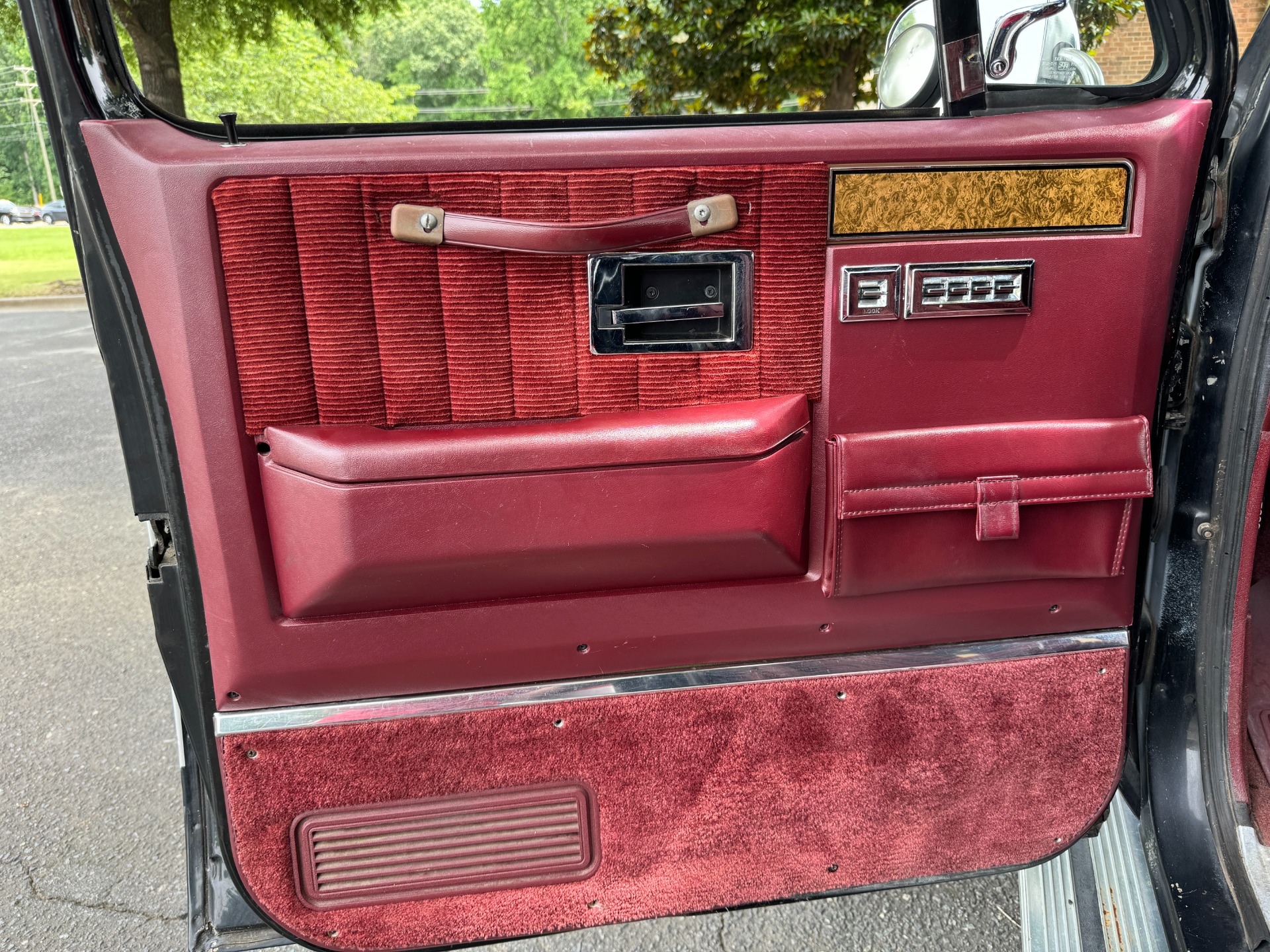 Used 1989 Chevrolet Suburban for sale Sold at Formula Imports in Charlotte NC 28227 17
