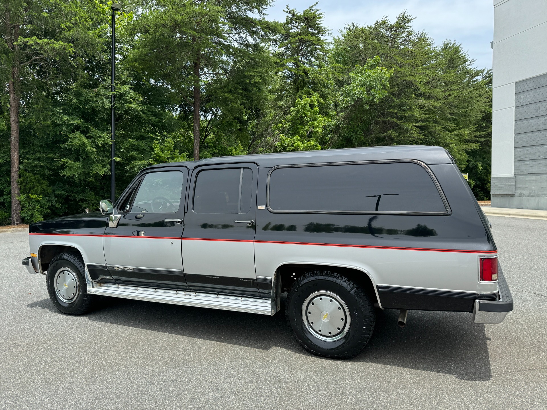 Used 1989 Chevrolet Suburban for sale Sold at Formula Imports in Charlotte NC 28227 7