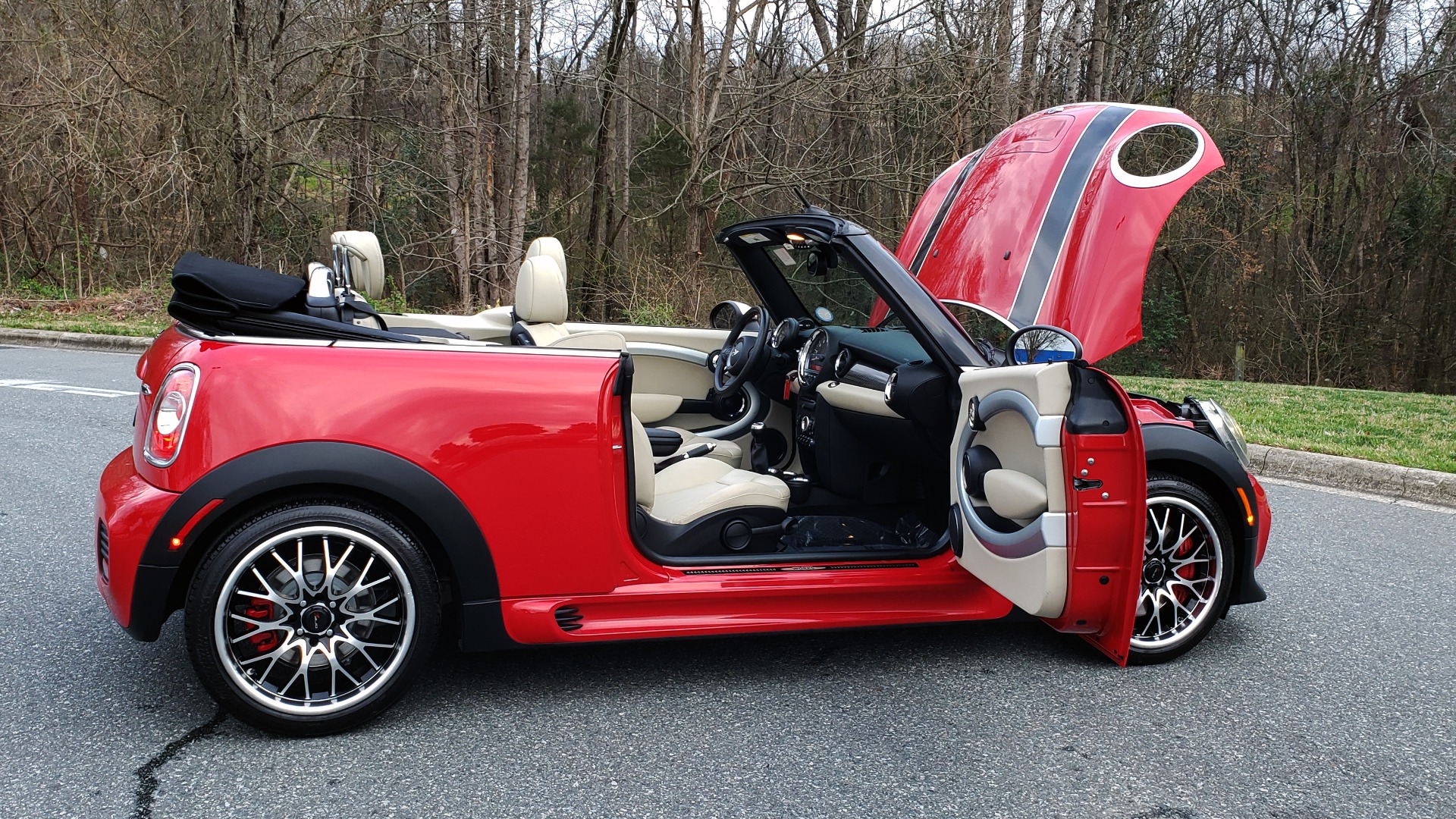 Used 2012 MINI COOPER JOHN COOPER WORKS CONVERTIBLE for sale Sold at Formula Imports in Charlotte NC 28227 17