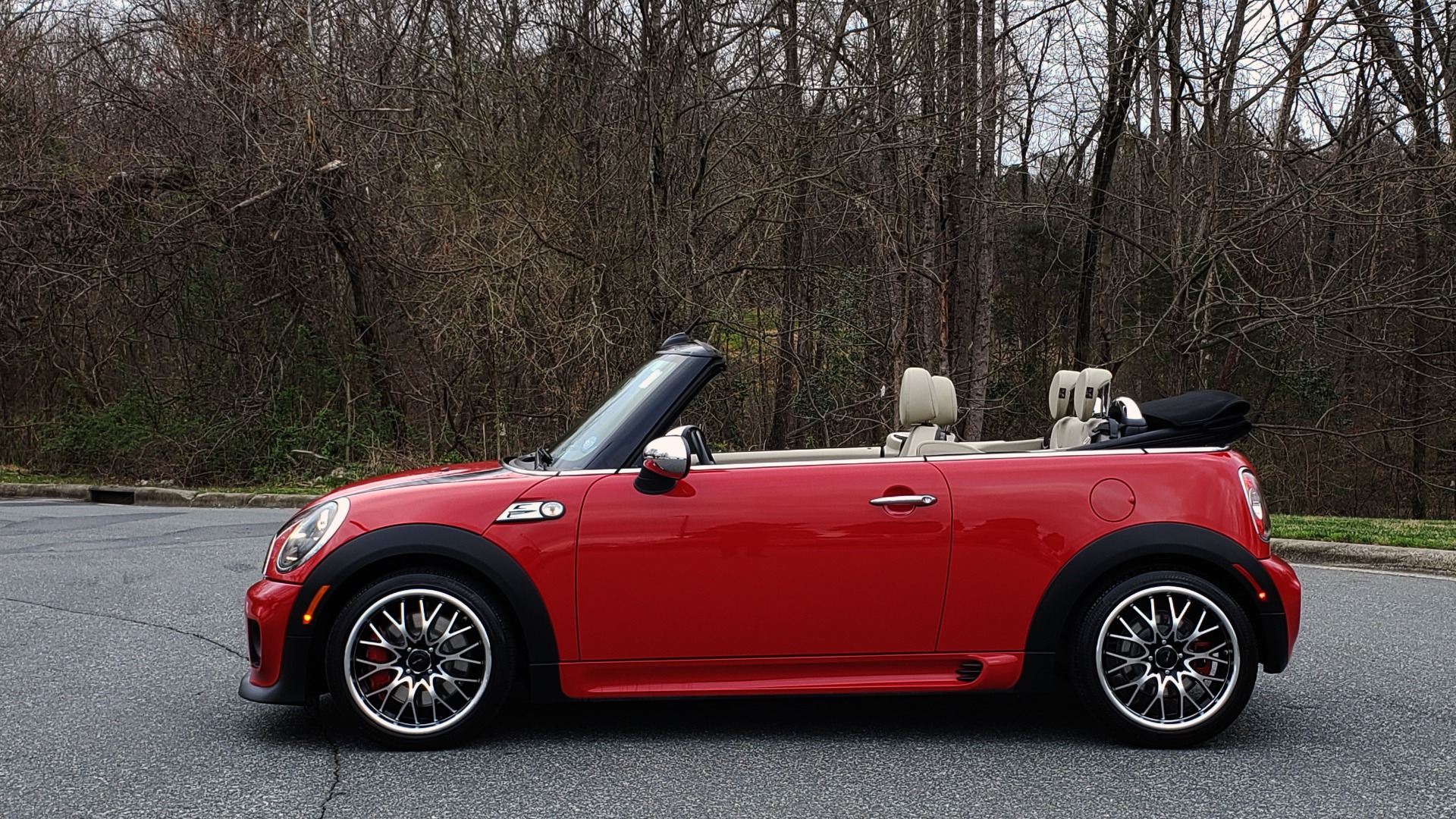 Used 2012 MINI COOPER JOHN COOPER WORKS CONVERTIBLE for sale Sold at Formula Imports in Charlotte NC 28227 2