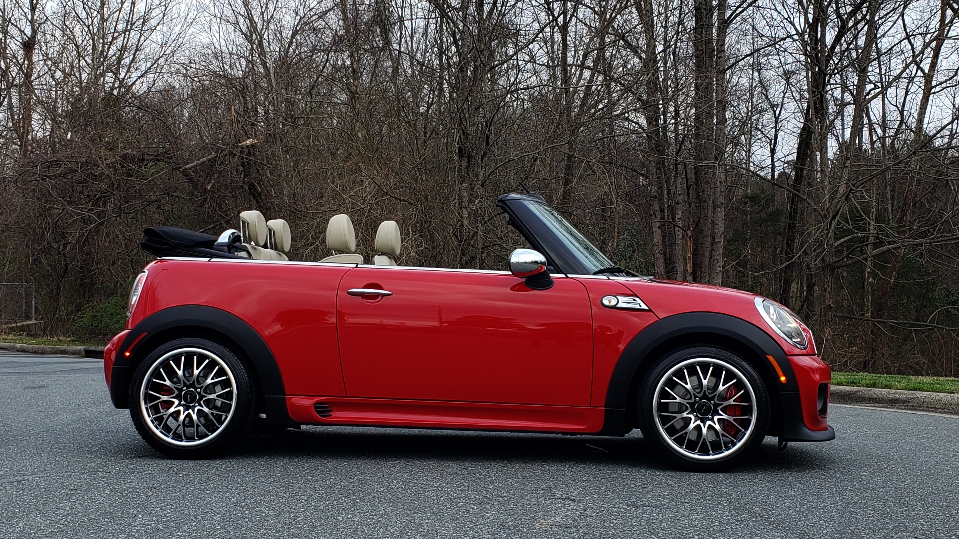 Used 2012 MINI COOPER JOHN COOPER WORKS CONVERTIBLE for sale Sold at Formula Imports in Charlotte NC 28227 7