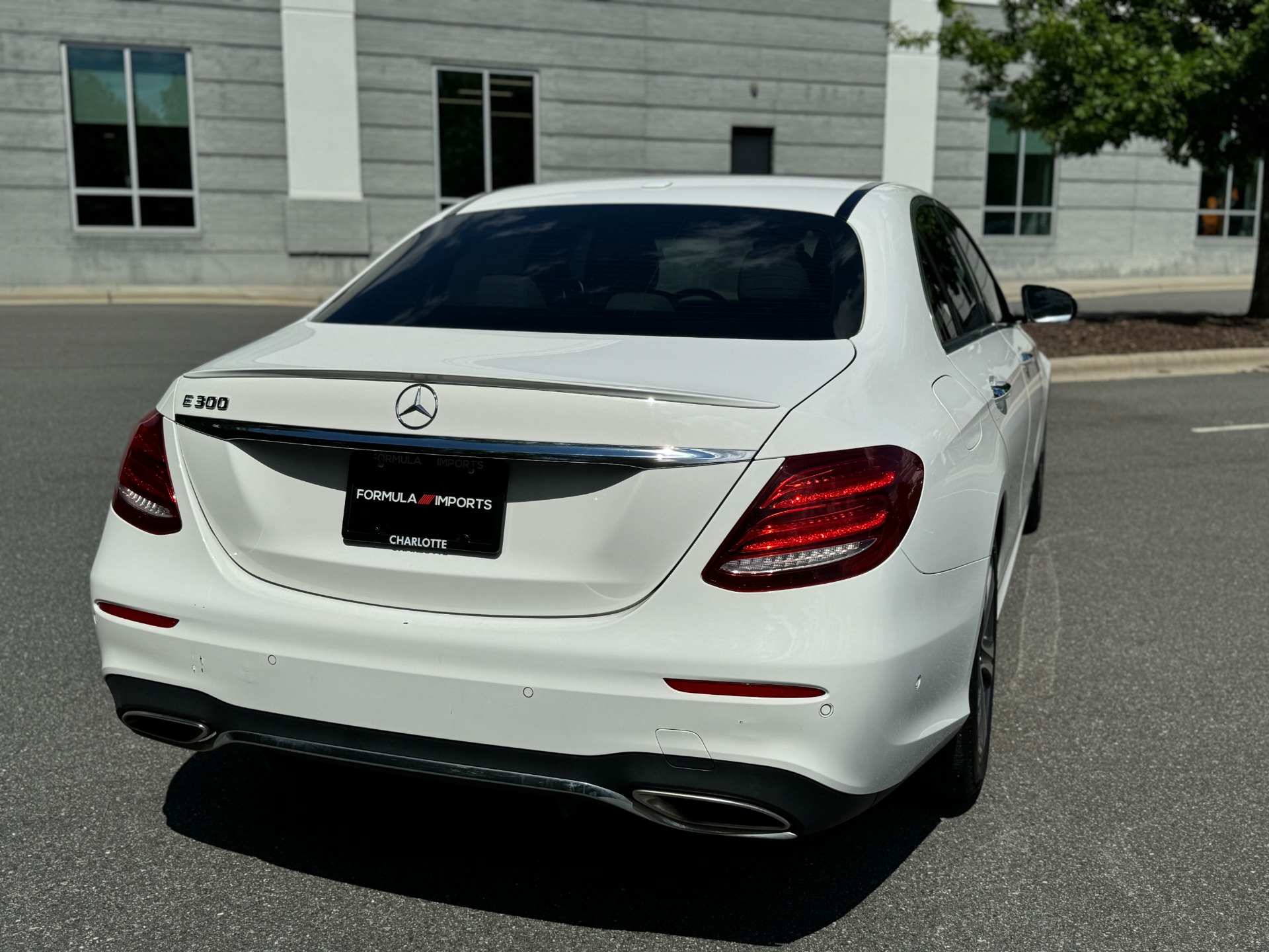 Used 2018 Mercedes-Benz E-Class E 300 SPORT PKG / PREMIUM 1 PKG for sale Sold at Formula Imports in Charlotte NC 28227 11