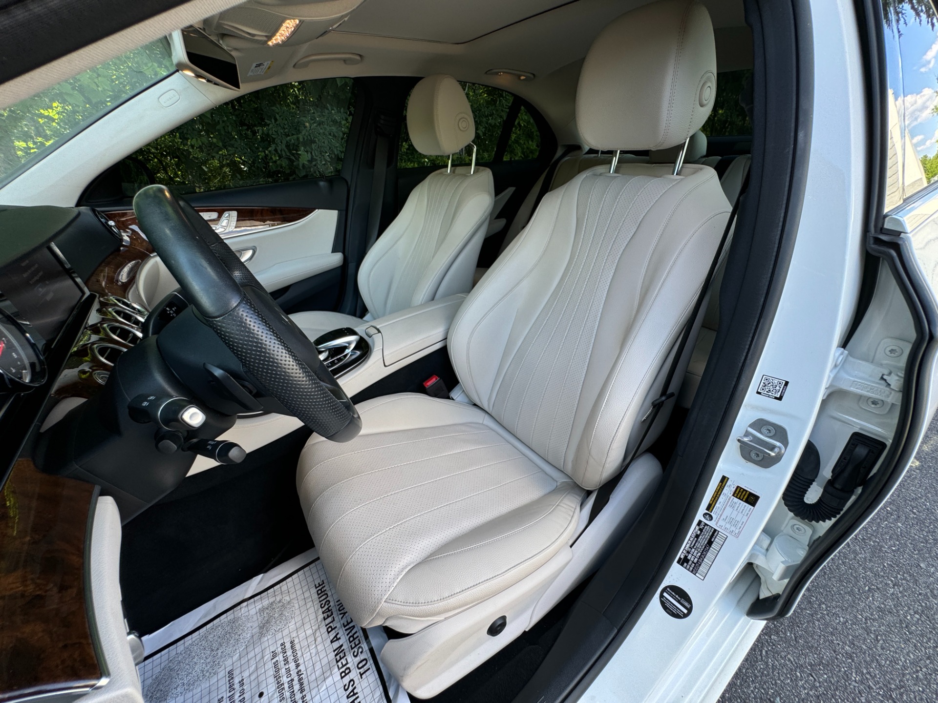 Used 2018 Mercedes-Benz E-Class E 300 SPORT PKG / PREMIUM 1 PKG for sale Sold at Formula Imports in Charlotte NC 28227 26