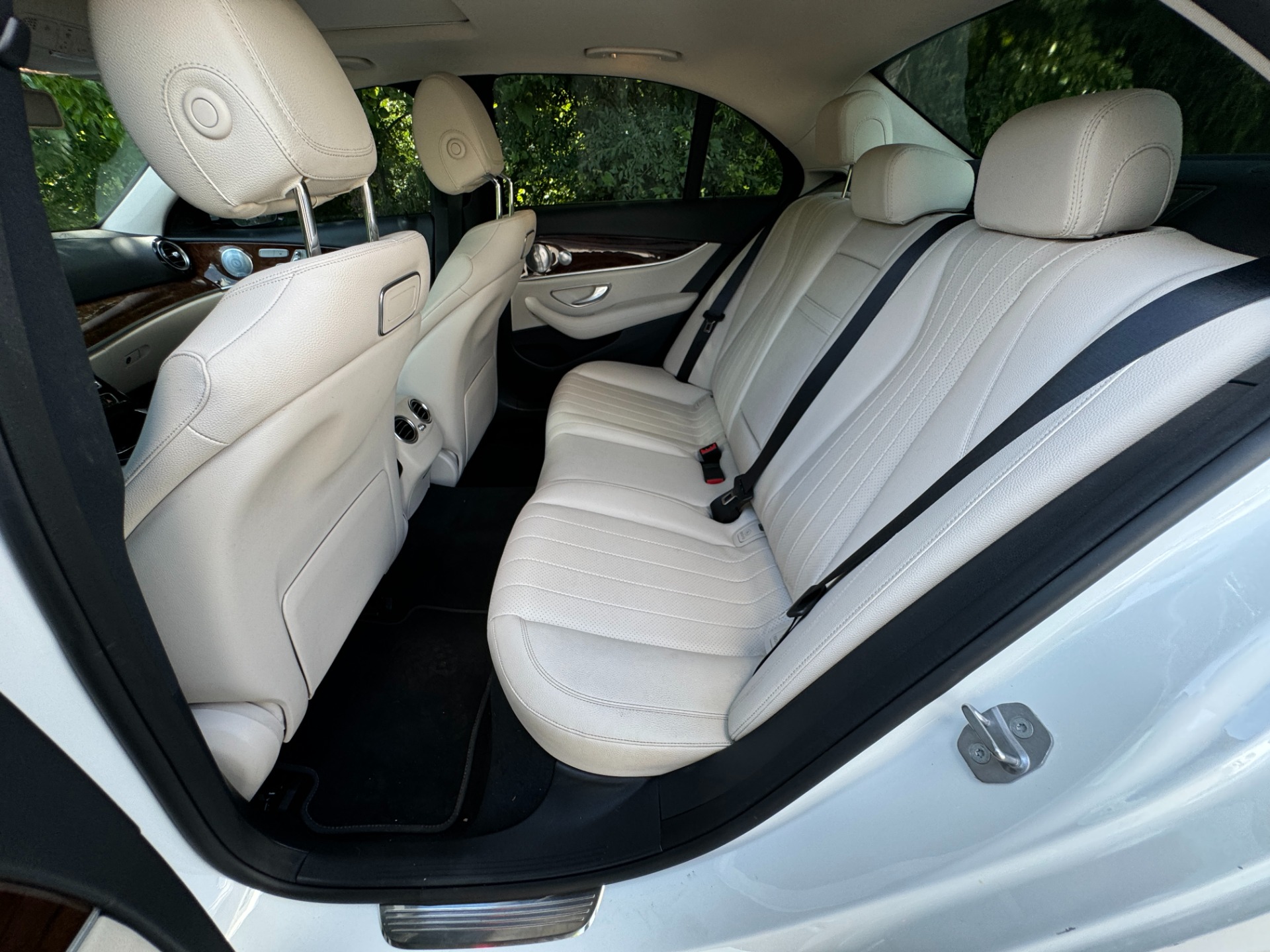 Used 2018 Mercedes-Benz E-Class E 300 SPORT PKG / PREMIUM 1 PKG for sale Sold at Formula Imports in Charlotte NC 28227 38