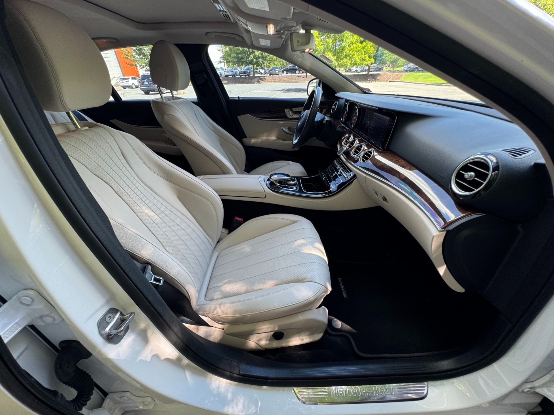 Used 2018 Mercedes-Benz E-Class E 300 SPORT PKG / PREMIUM 1 PKG for sale Sold at Formula Imports in Charlotte NC 28227 44