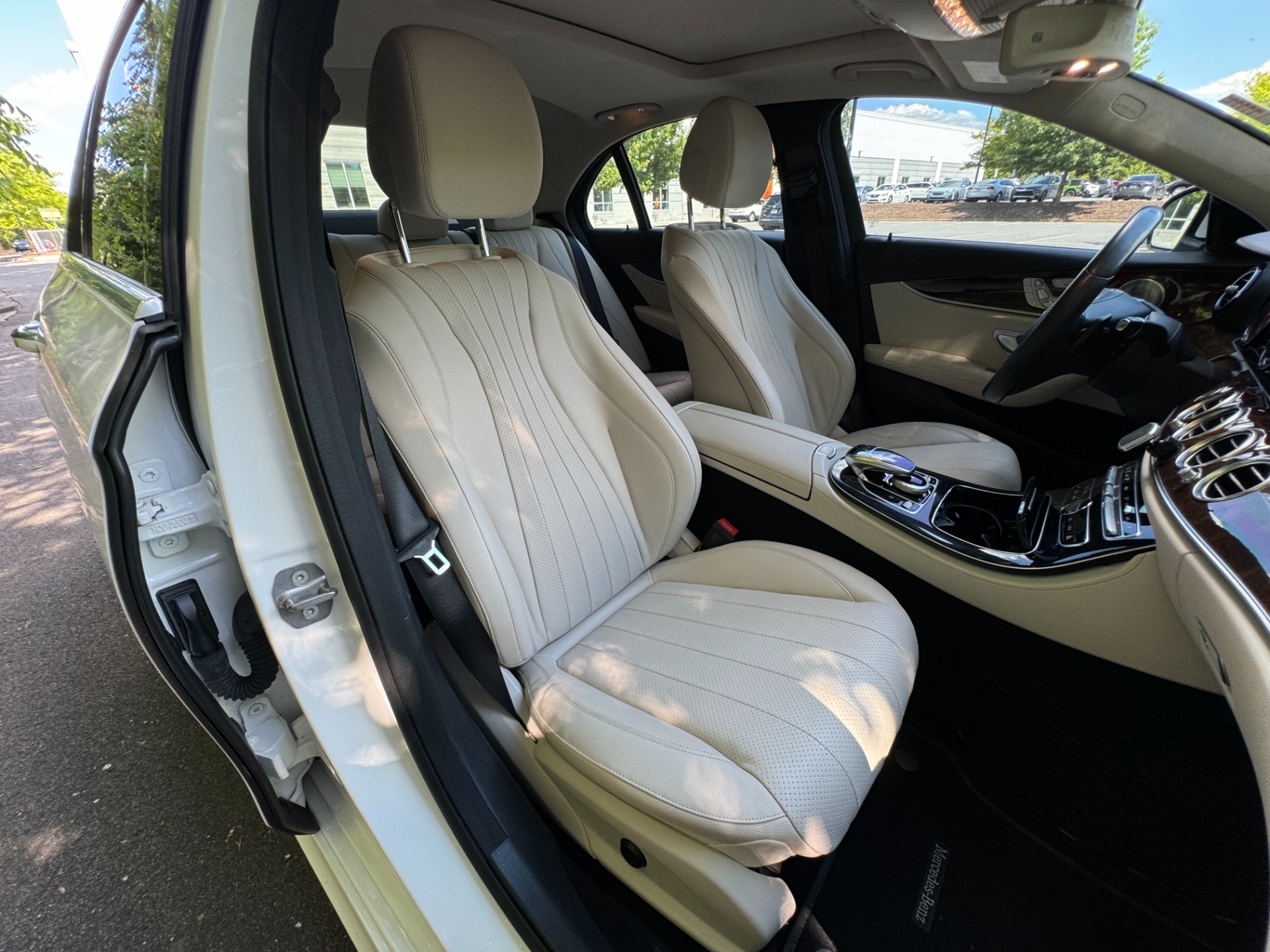 Used 2018 Mercedes-Benz E-Class E 300 SPORT PKG / PREMIUM 1 PKG for sale Sold at Formula Imports in Charlotte NC 28227 45