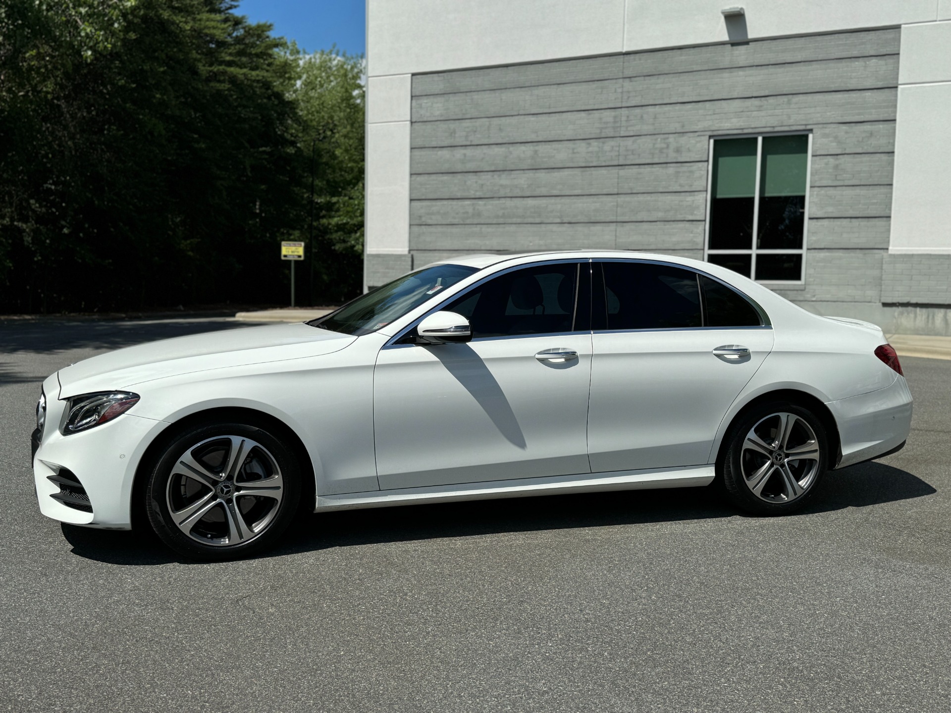 Used 2018 Mercedes-Benz E-Class E 300 SPORT PKG / PREMIUM 1 PKG for sale Sold at Formula Imports in Charlotte NC 28227 5