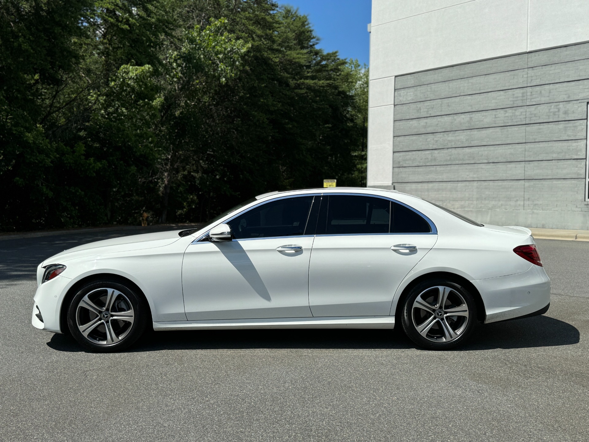 Used 2018 Mercedes-Benz E-Class E 300 SPORT PKG / PREMIUM 1 PKG for sale Sold at Formula Imports in Charlotte NC 28227 6