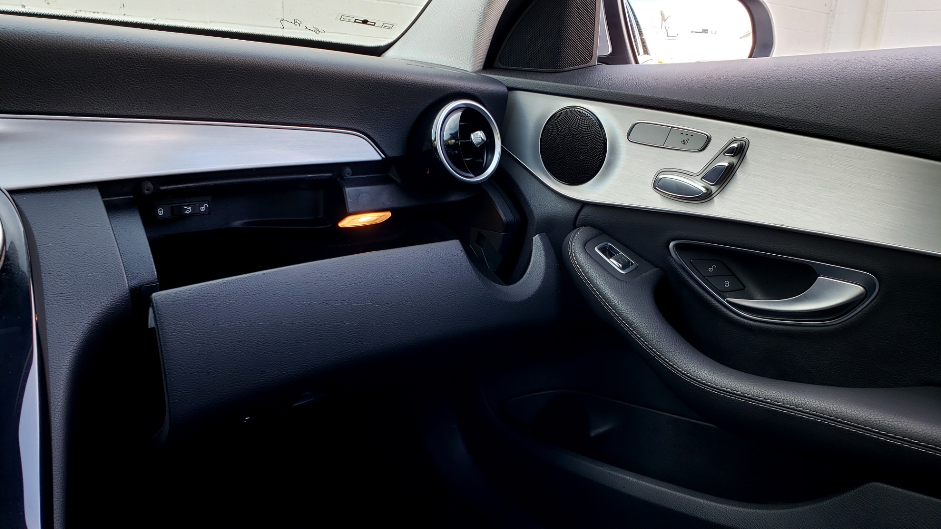 Used 2016 Mercedes-Benz C-CLASS C 300 PREMIUM / NAV / SNRF/ HTD STS / REARVIEW / BSM for sale Sold at Formula Imports in Charlotte NC 28227 47