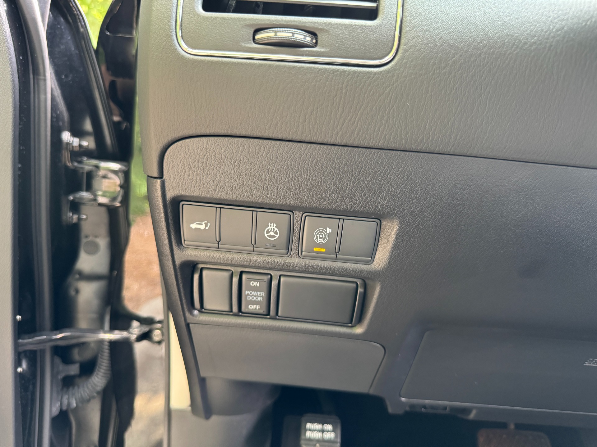 Used 2022 INFINITI QX80 LUXE PREMIUM SELECT INTERIOR / CARGO PKG / ALL SEASON PKG for sale Sold at Formula Imports in Charlotte NC 28227 27