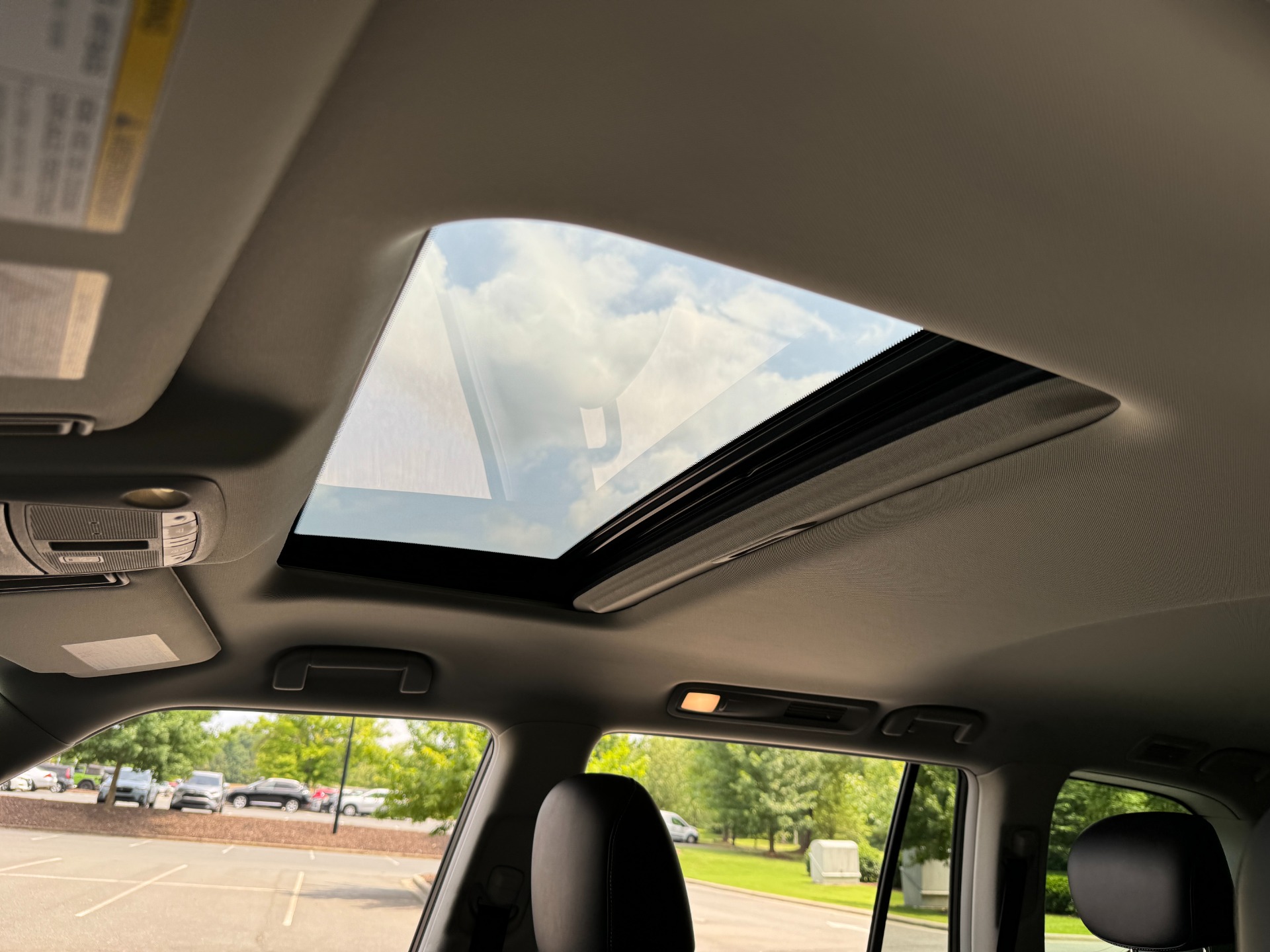 Used 2022 INFINITI QX80 LUXE PREMIUM SELECT INTERIOR / CARGO PKG / ALL SEASON PKG for sale Sold at Formula Imports in Charlotte NC 28227 33