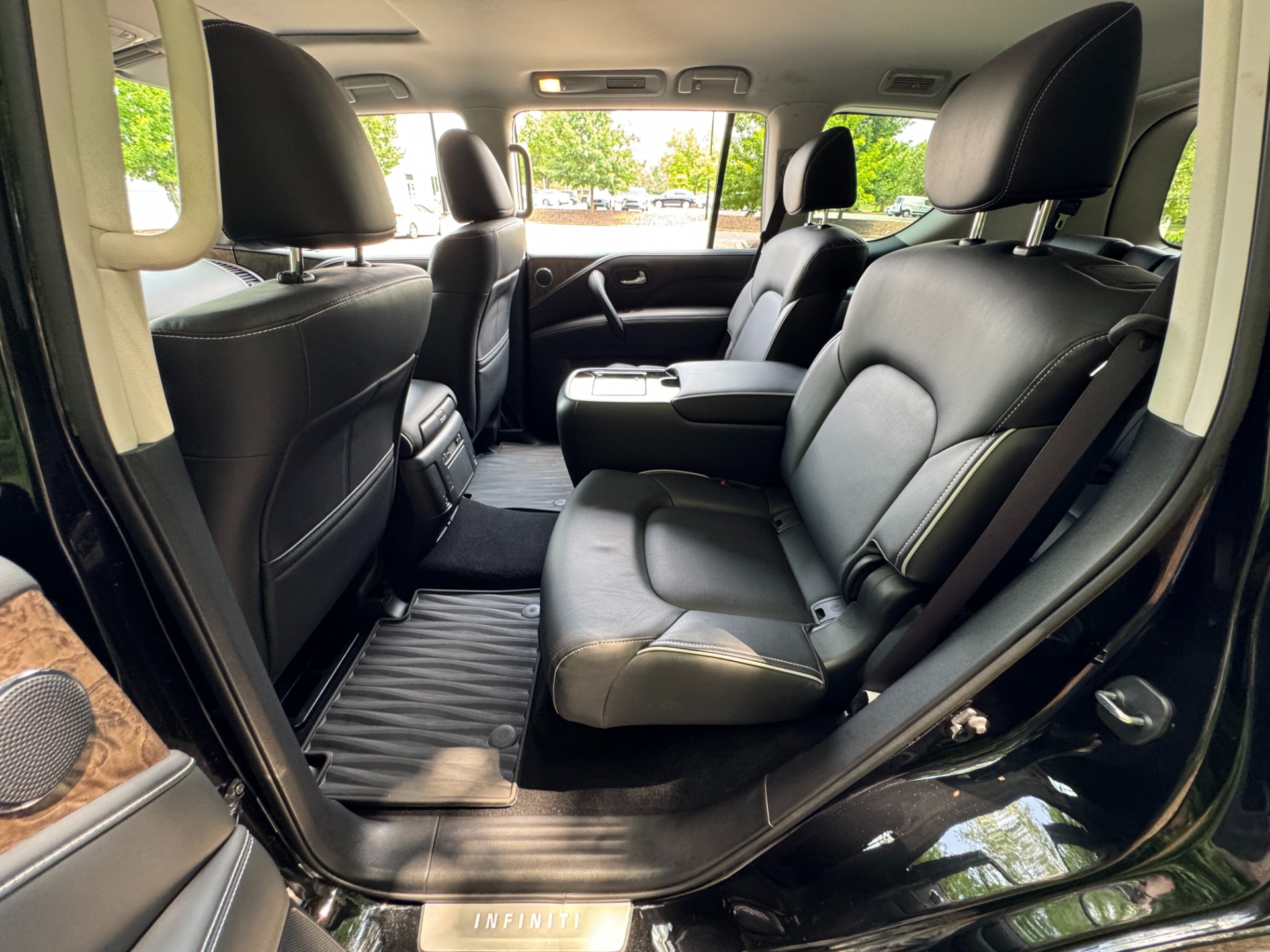 Used 2022 INFINITI QX80 LUXE PREMIUM SELECT INTERIOR / CARGO PKG / ALL SEASON PKG for sale Sold at Formula Imports in Charlotte NC 28227 35