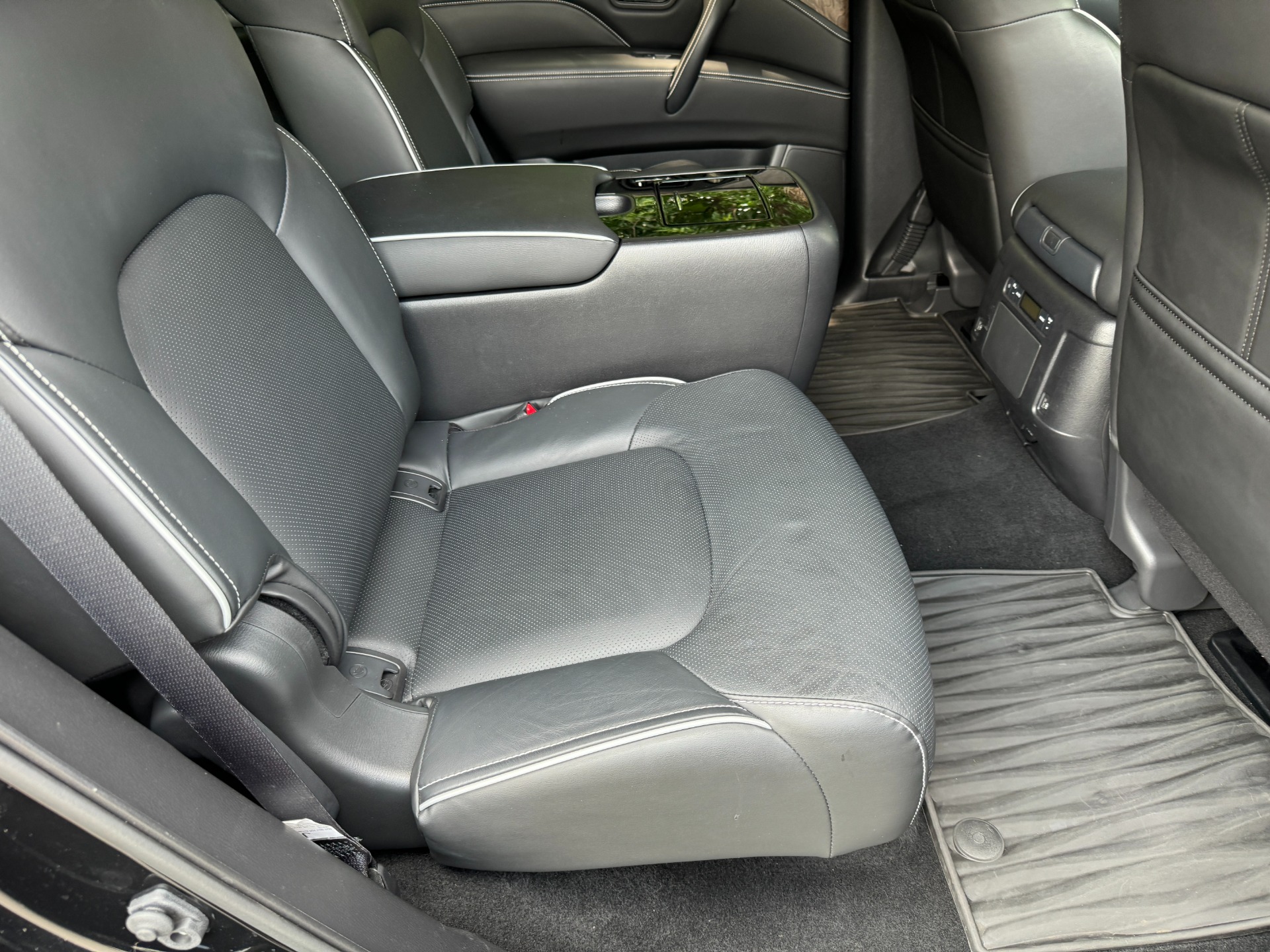 Used 2022 INFINITI QX80 LUXE PREMIUM SELECT INTERIOR / CARGO PKG / ALL SEASON PKG for sale Sold at Formula Imports in Charlotte NC 28227 52
