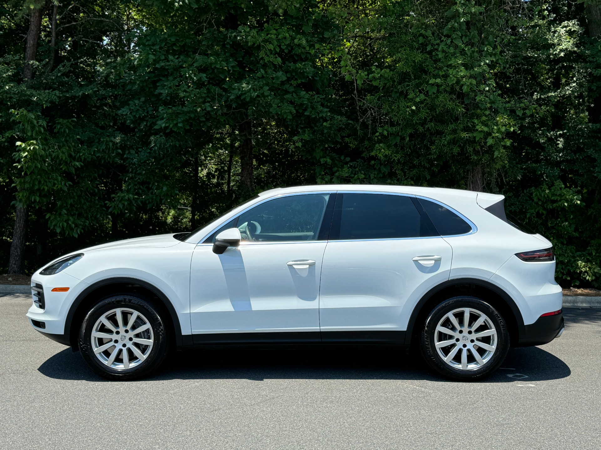 Used 2023 Porsche Cayenne PANORAMIC SUNROOF / 19IN SPORT WHEELS for sale Sold at Formula Imports in Charlotte NC 28227 6