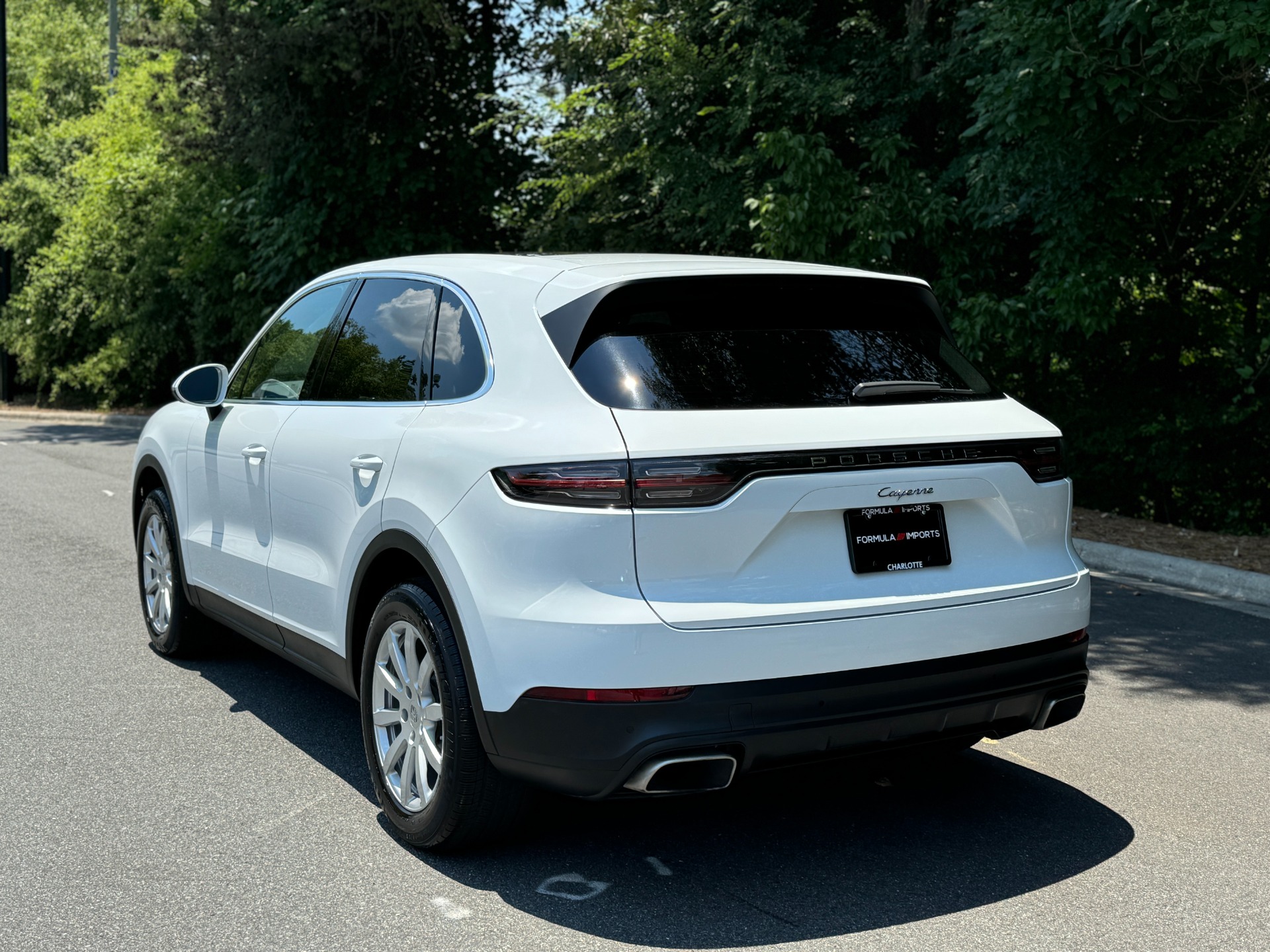 Used 2023 Porsche Cayenne PANORAMIC SUNROOF / 19IN SPORT WHEELS for sale Sold at Formula Imports in Charlotte NC 28227 8