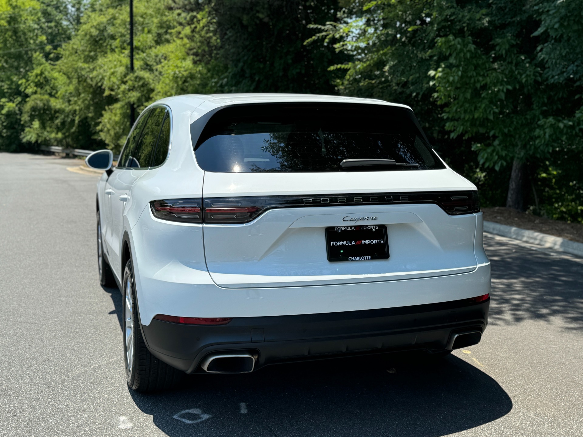 Used 2023 Porsche Cayenne PANORAMIC SUNROOF / 19IN SPORT WHEELS for sale Sold at Formula Imports in Charlotte NC 28227 9