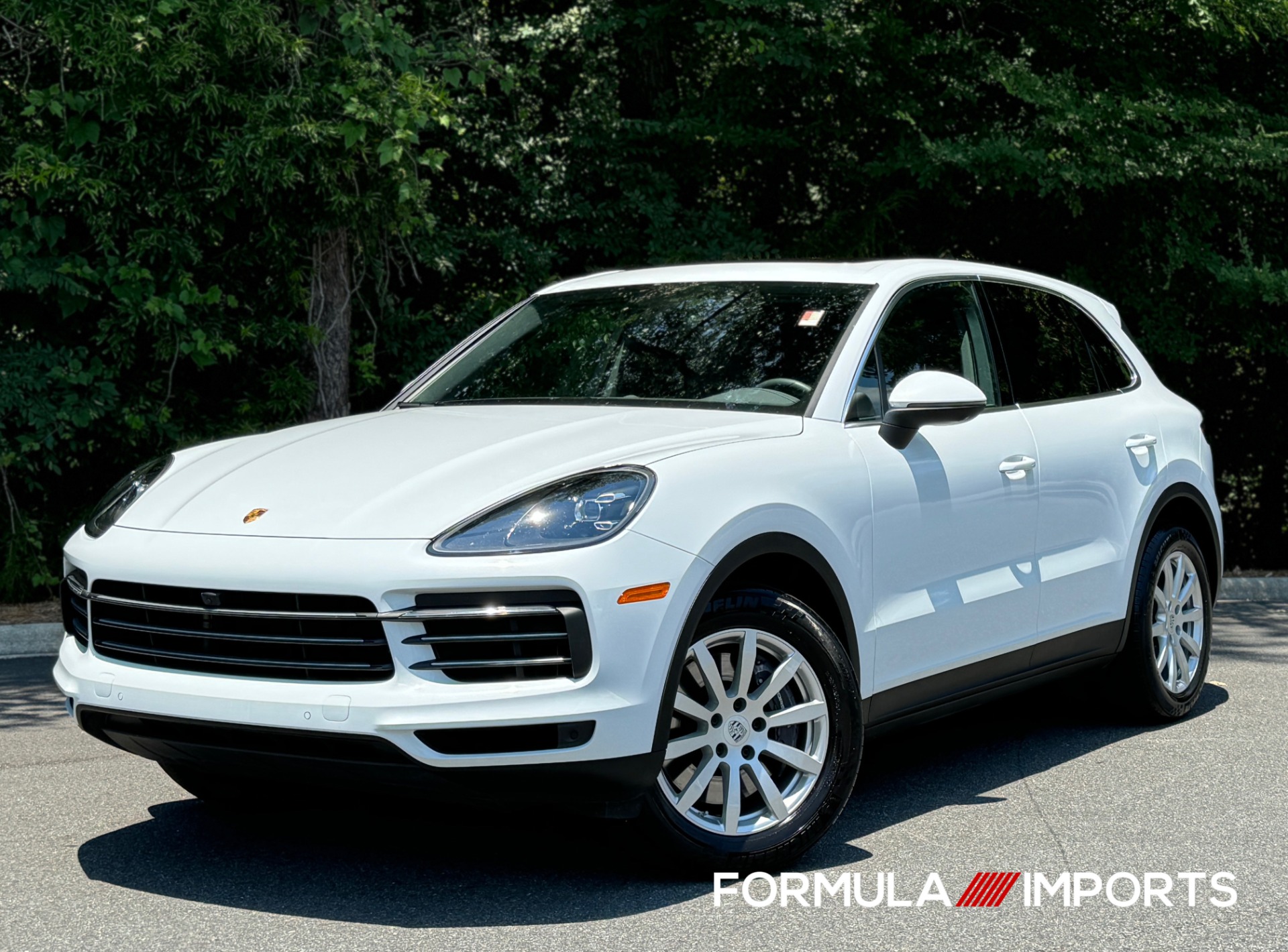 Used 2023 Porsche Cayenne PANORAMIC SUNROOF / 19IN SPORT WHEELS for sale Sold at Formula Imports in Charlotte NC 28227 1