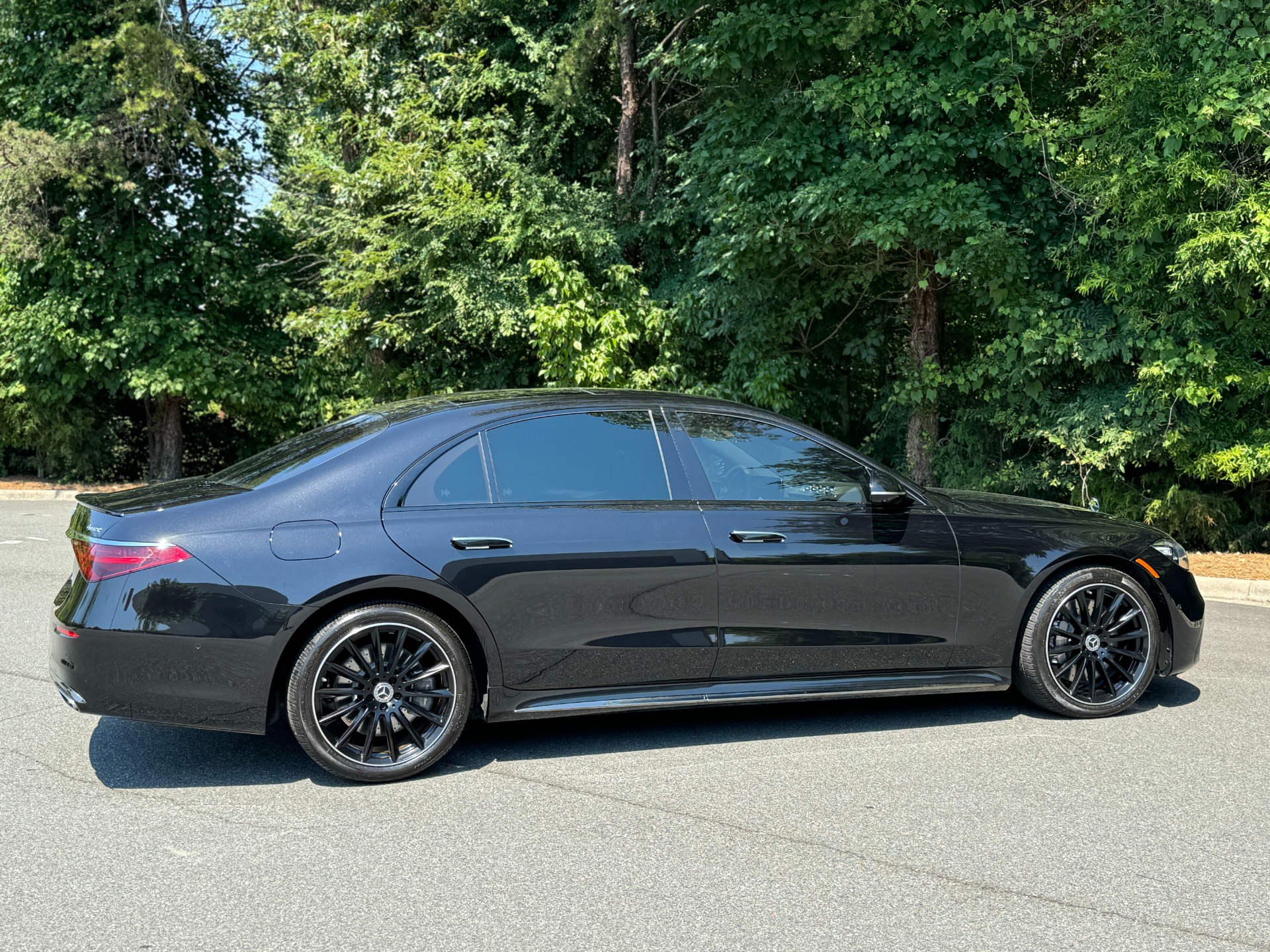 Used 2023 Mercedes-Benz S500 AMG AMG / 3D TECH / NIGHT PKG / 20 AMG for sale Sold at Formula Imports in Charlotte NC 28227 13