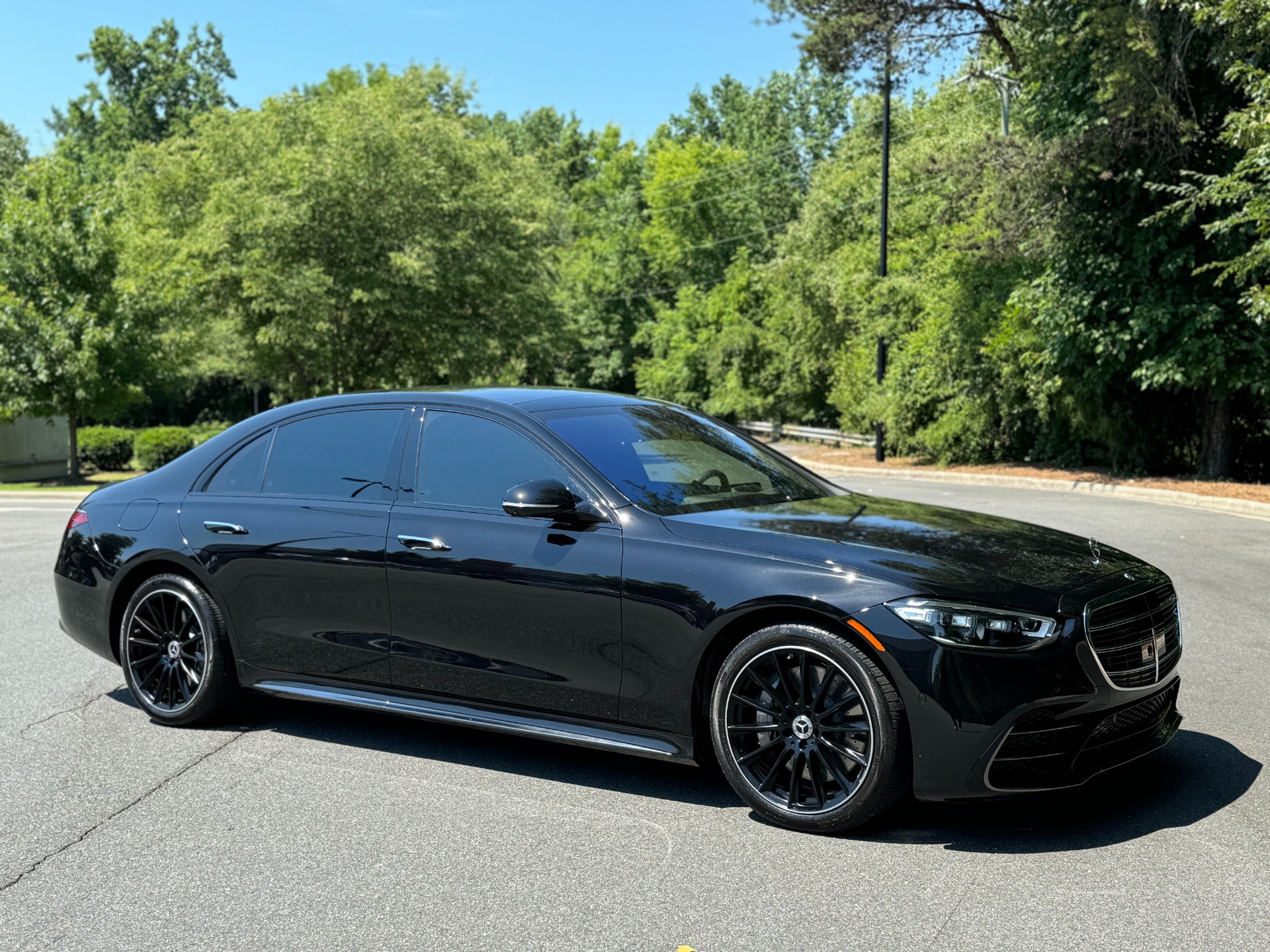 Used 2023 Mercedes-Benz S500 AMG AMG / 3D TECH / NIGHT PKG / 20 AMG for sale Sold at Formula Imports in Charlotte NC 28227 15