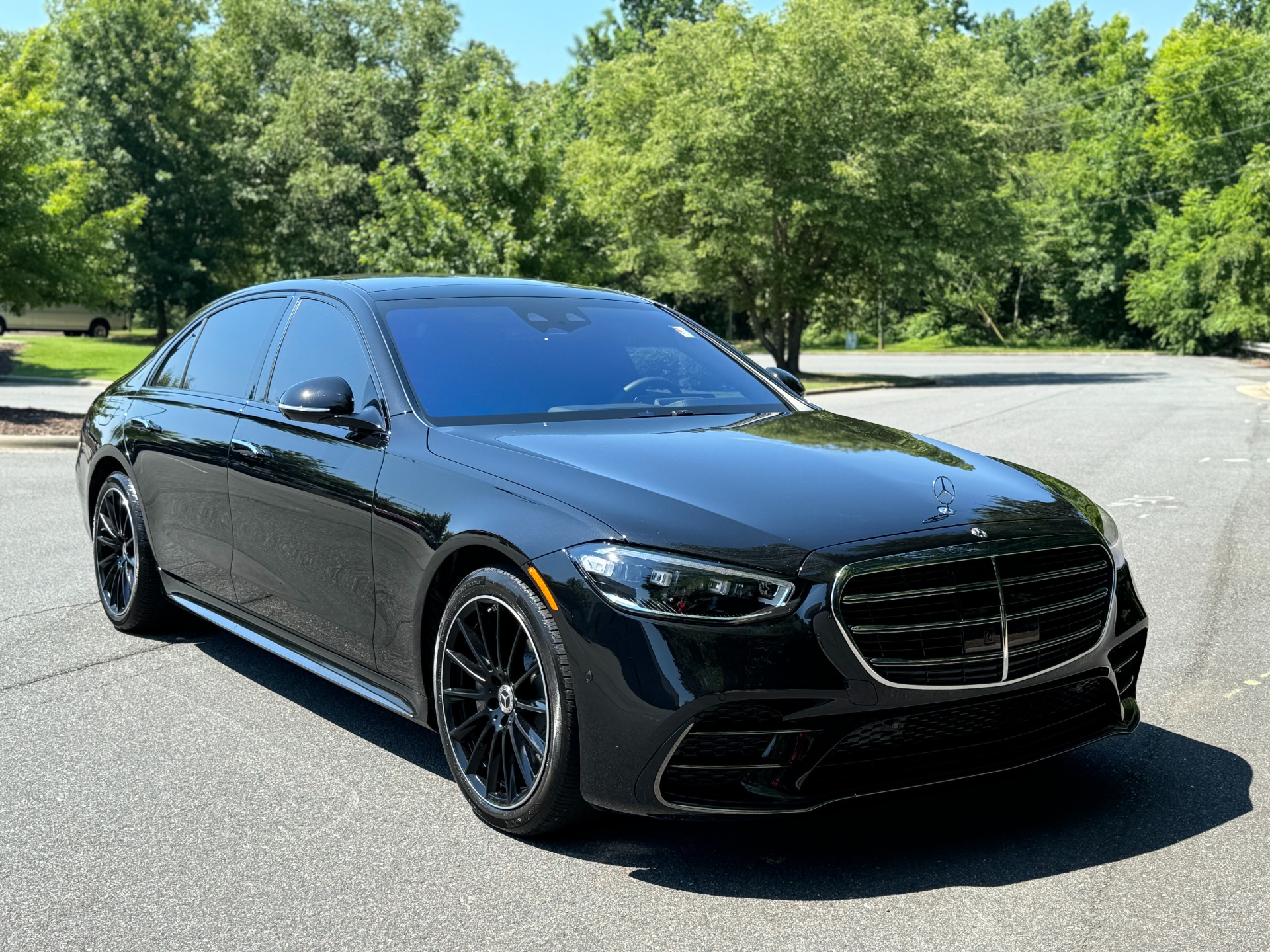 Used 2023 Mercedes-Benz S500 AMG AMG / 3D TECH / NIGHT PKG / 20 AMG for sale Sold at Formula Imports in Charlotte NC 28227 16