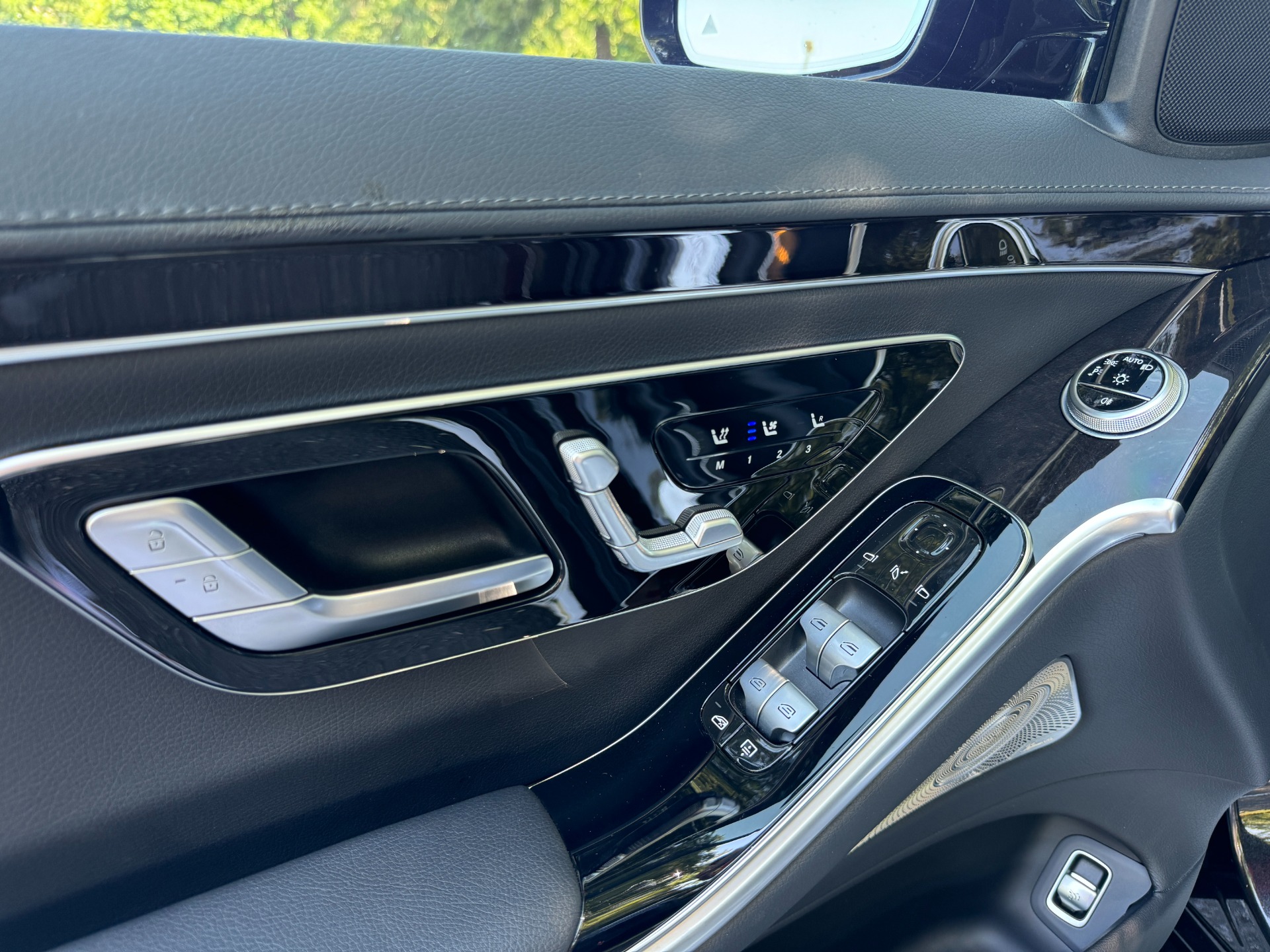 Used 2023 Mercedes-Benz S500 AMG AMG / 3D TECH / NIGHT PKG / 20 AMG for sale Sold at Formula Imports in Charlotte NC 28227 20