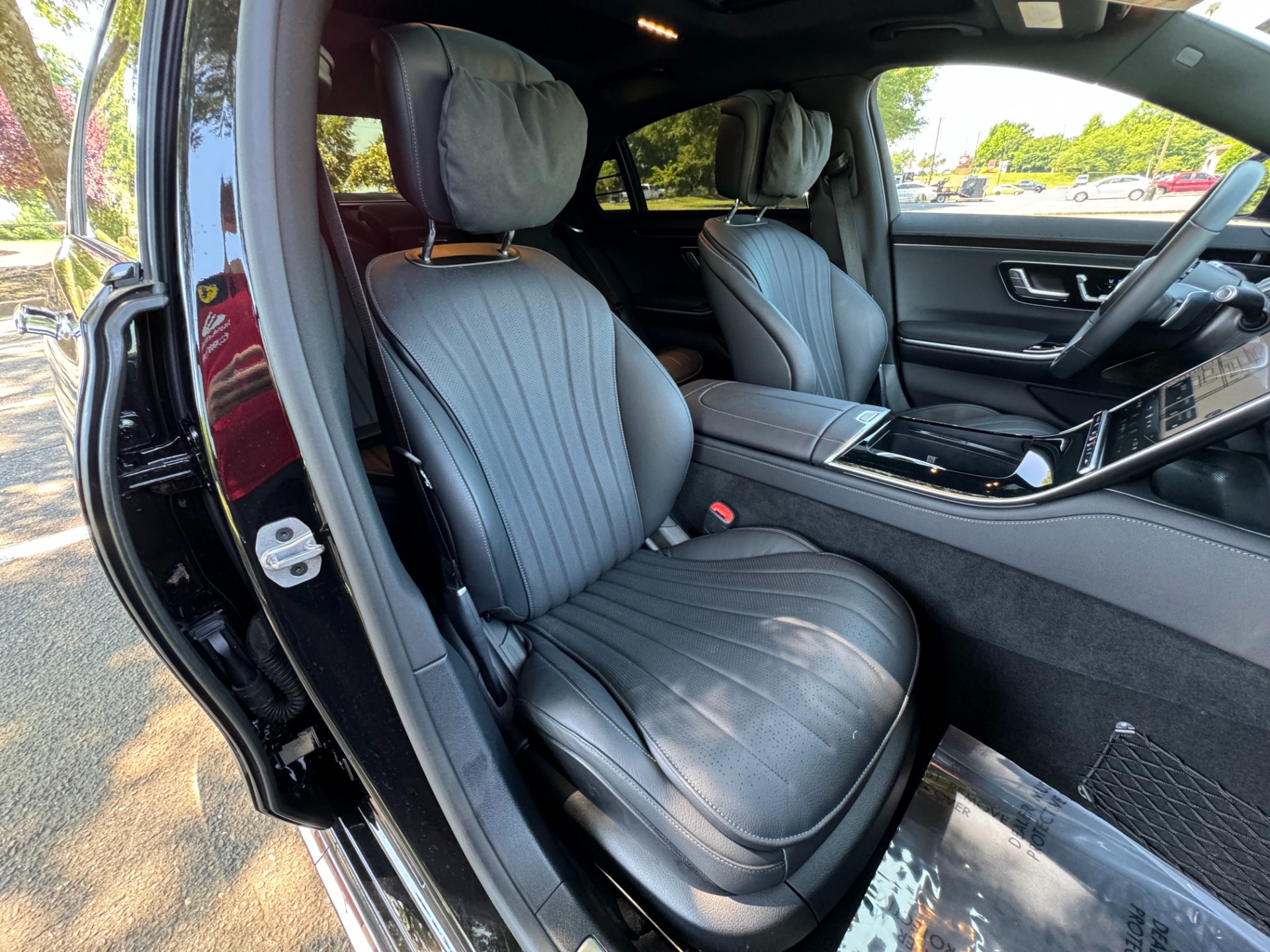 Used 2023 Mercedes-Benz S500 AMG AMG / 3D TECH / NIGHT PKG / 20 AMG for sale Sold at Formula Imports in Charlotte NC 28227 44