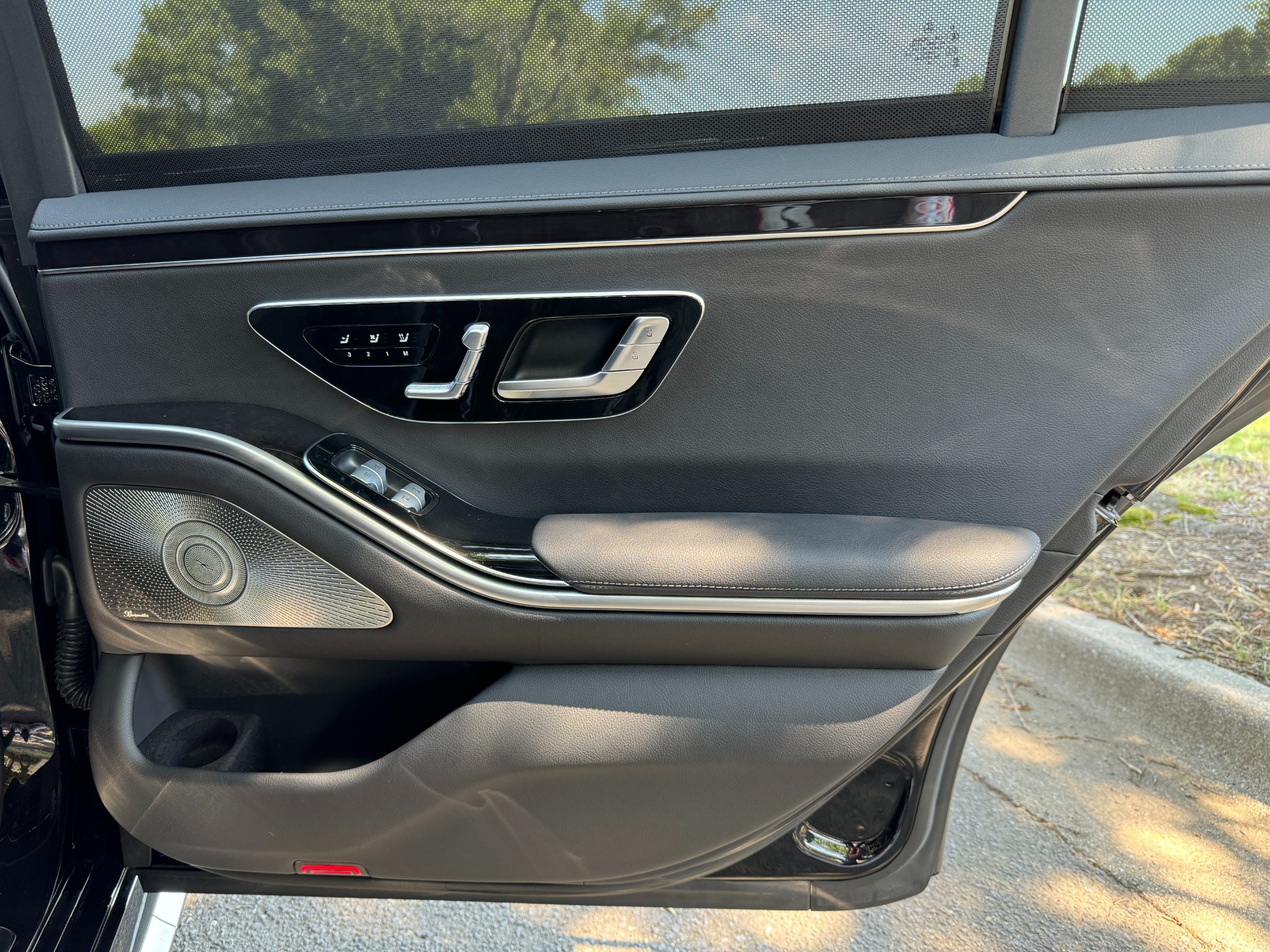 Used 2023 Mercedes-Benz S500 AMG AMG / 3D TECH / NIGHT PKG / 20 AMG for sale Sold at Formula Imports in Charlotte NC 28227 48