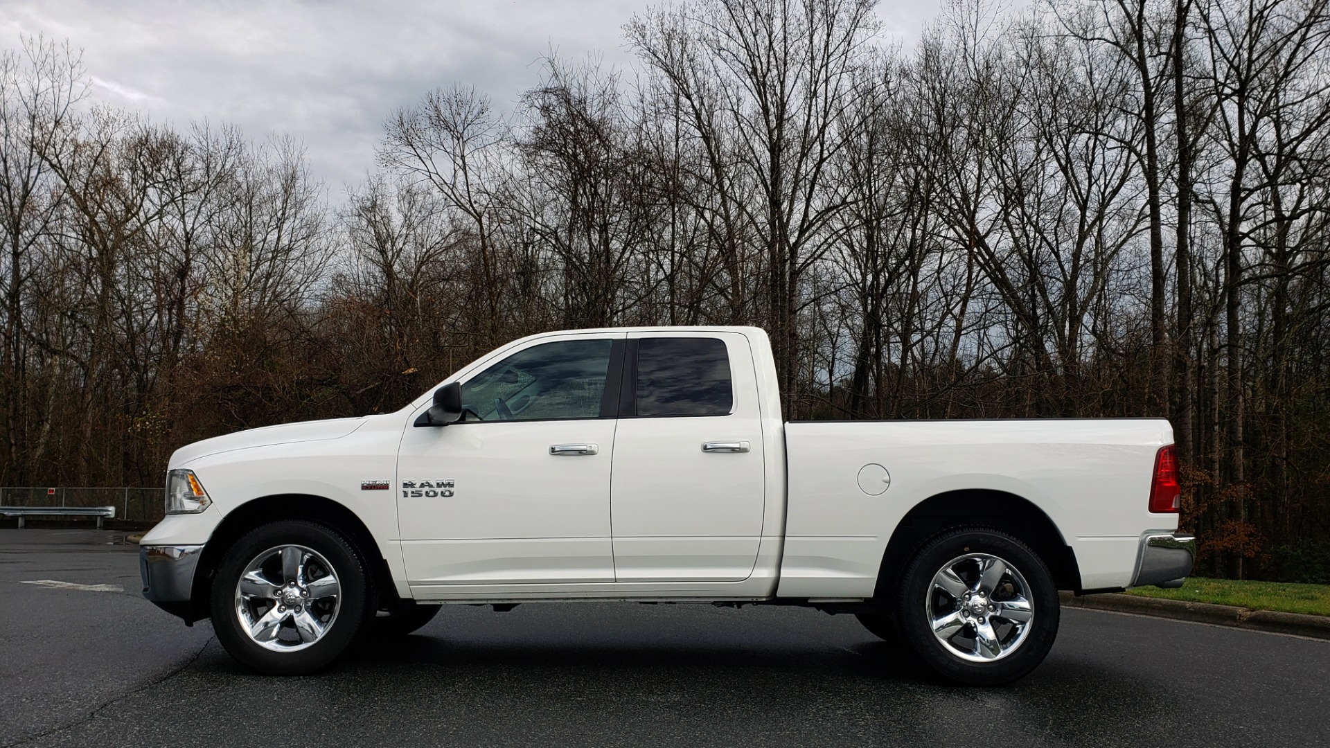Used 2016 Ram 1500 BIG HORN QUAD CAB 4X4 / 5.7L HEMI V8 / 8-SPD AUTO for sale Sold at Formula Imports in Charlotte NC 28227 2