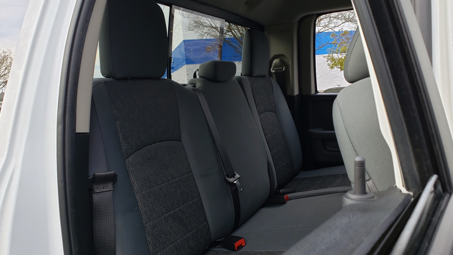 Used 2016 Ram 1500 BIG HORN QUAD CAB 4X4 / 5.7L HEMI V8 / 8-SPD AUTO for sale Sold at Formula Imports in Charlotte NC 28227 66