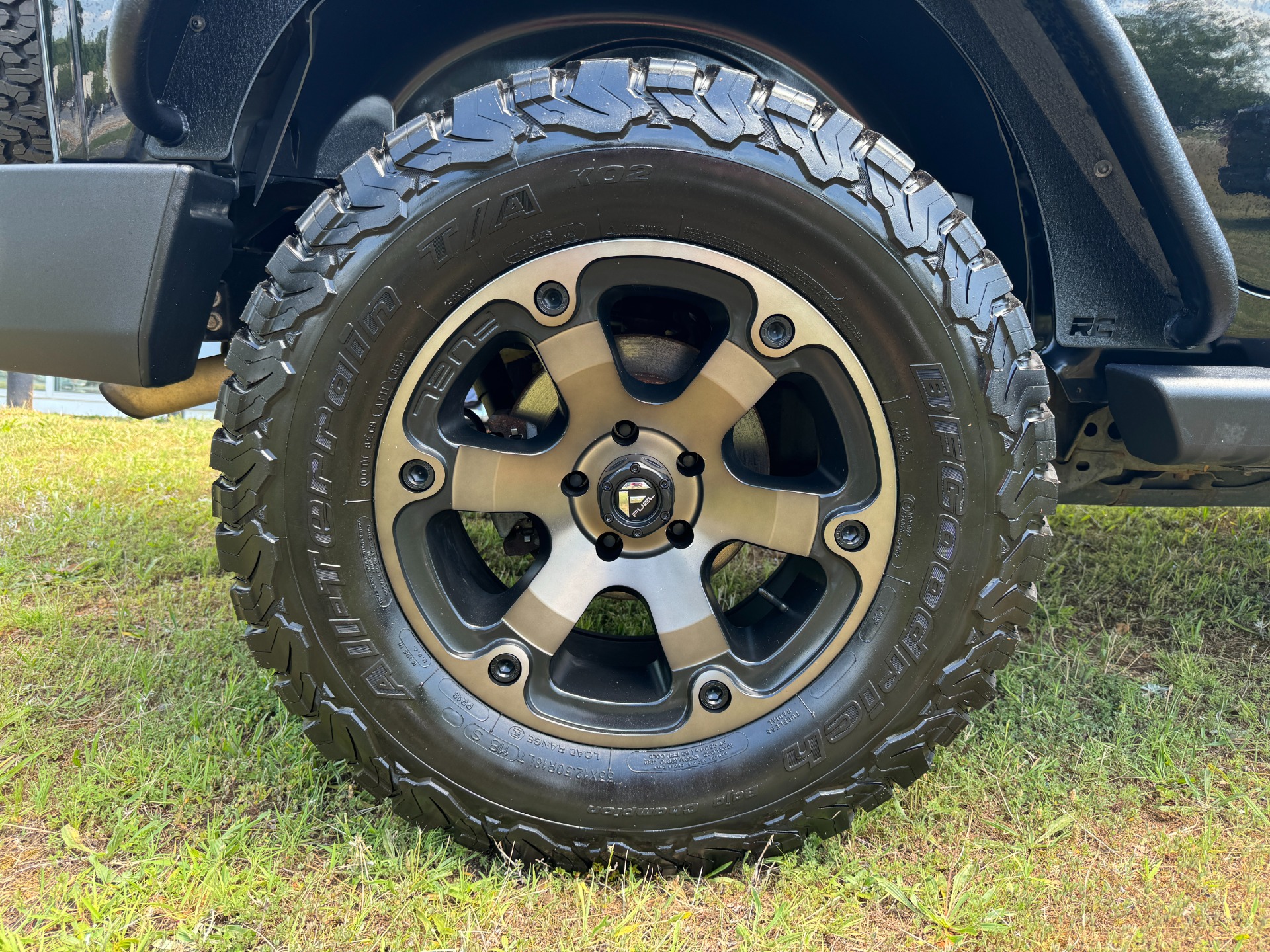 Used 2016 Jeep Wrangler Unlimited Sport POWER MYTOP / FUEL WHEELS / OFFROAD TIRES for sale Sold at Formula Imports in Charlotte NC 28227 50