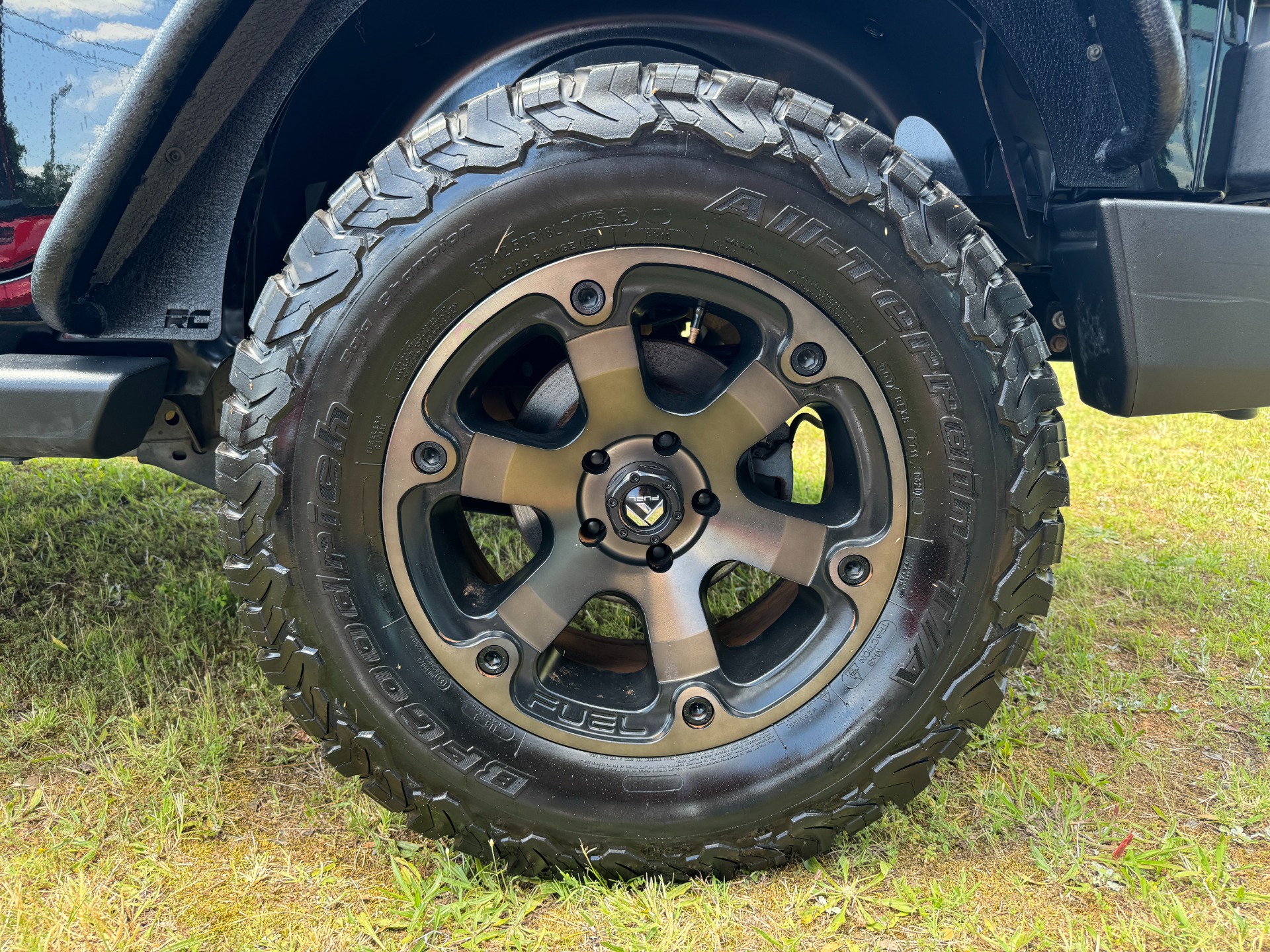 Used 2016 Jeep Wrangler Unlimited Sport POWER MYTOP / FUEL WHEELS / OFFROAD TIRES for sale Sold at Formula Imports in Charlotte NC 28227 51
