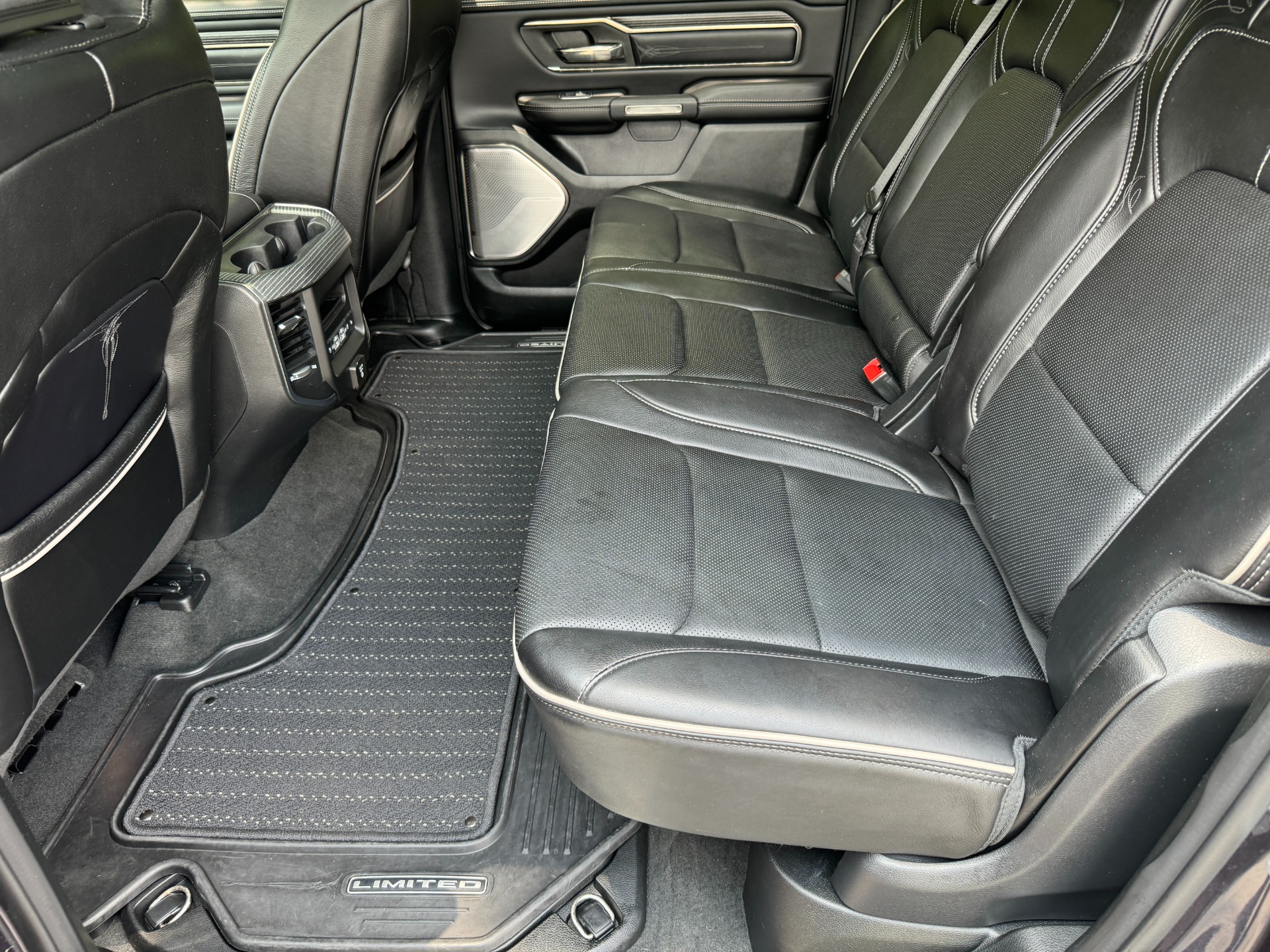 Used 2021 Ram 1500 Limited TECH PKG / LVEL 1 EQ PKG / HARMON KARDON / 22IN WHEELS for sale Sold at Formula Imports in Charlotte NC 28227 46