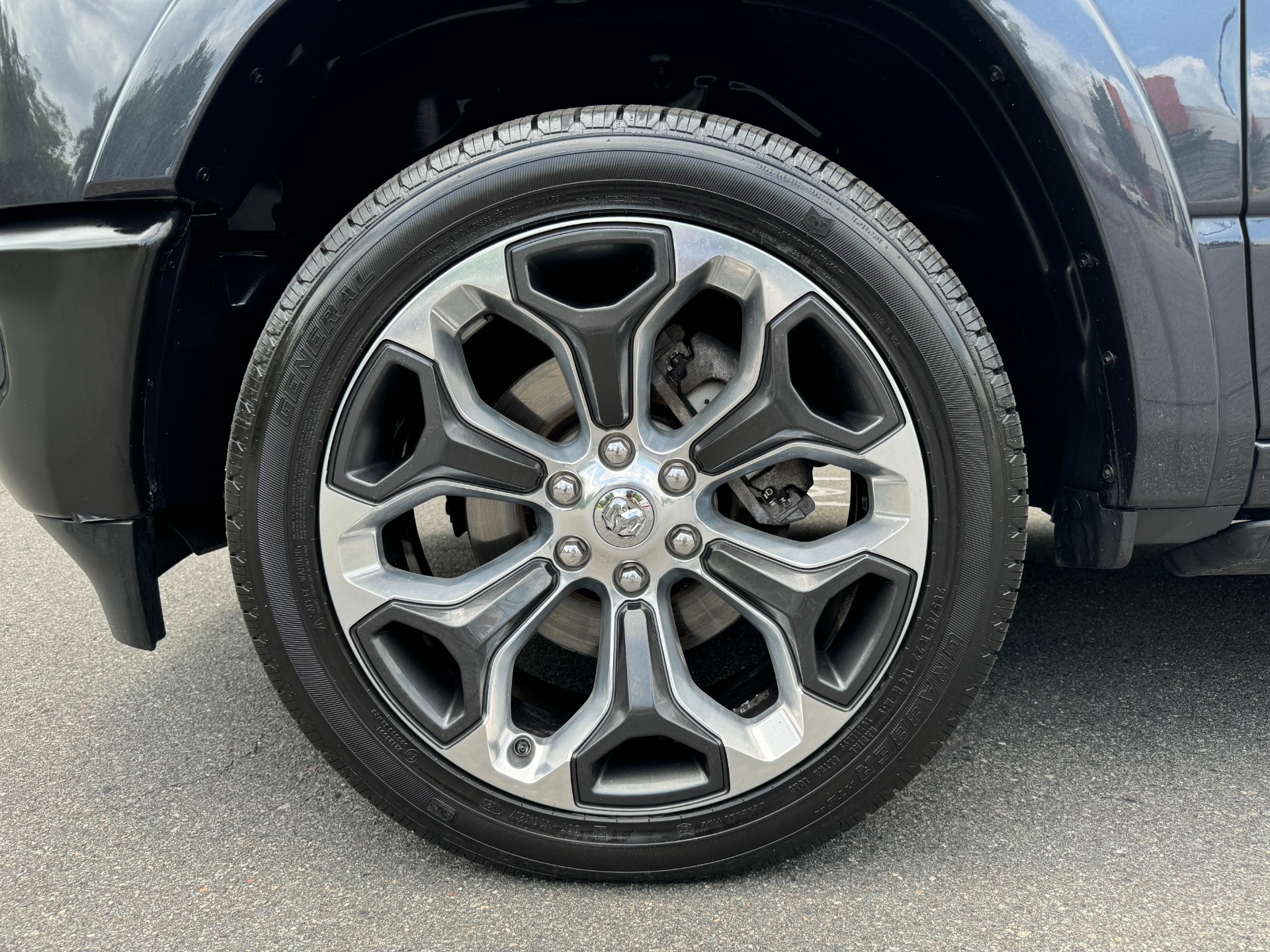 Used 2021 Ram 1500 Limited TECH PKG / LVEL 1 EQ PKG / HARMON KARDON / 22IN WHEELS for sale Sold at Formula Imports in Charlotte NC 28227 59