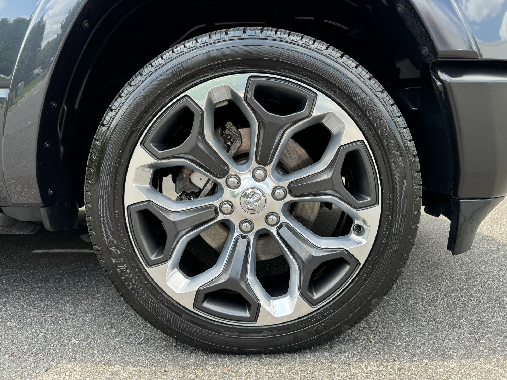 Used 2021 Ram 1500 Limited TECH PKG / LVEL 1 EQ PKG / HARMON KARDON / 22IN WHEELS for sale Sold at Formula Imports in Charlotte NC 28227 62