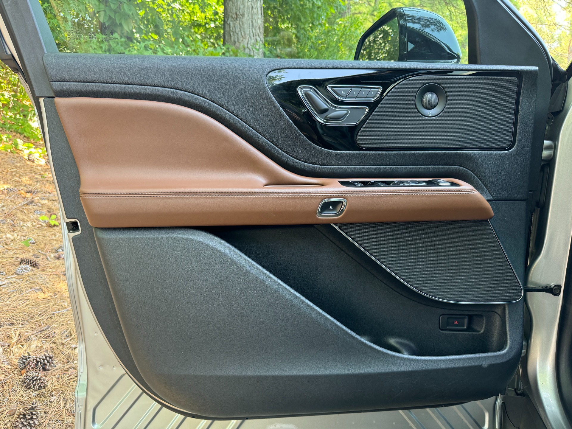 Used 2021 Lincoln Aviator Reserve CO-PILOT 360 PLUS PKG / 201A PKG / ELEMENT PKG PLUS for sale Sold at Formula Imports in Charlotte NC 28227 19