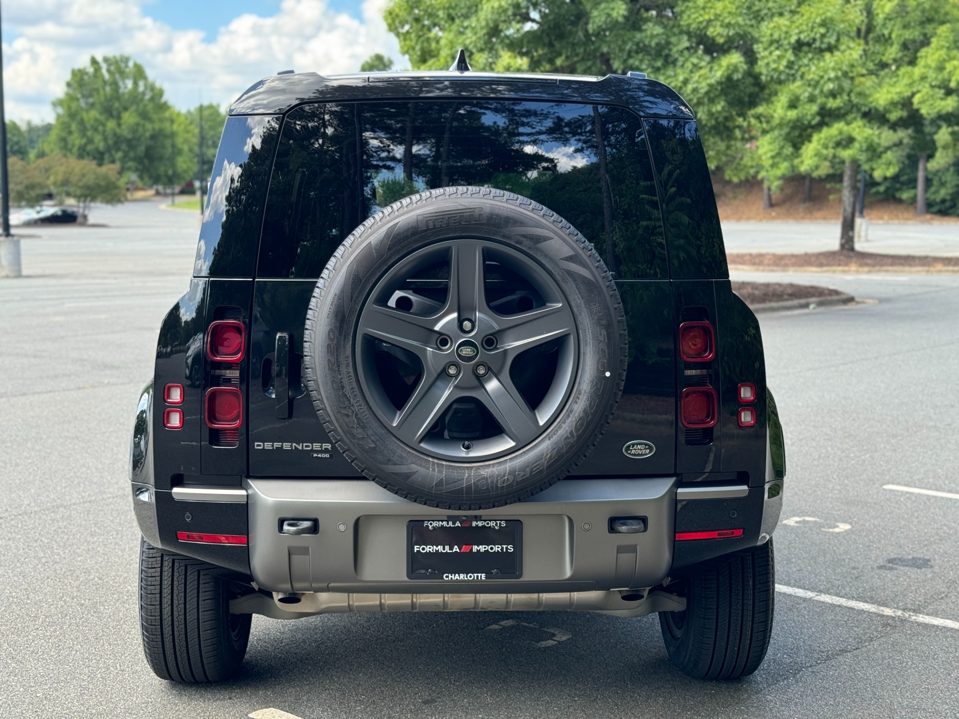Used 2023 Land Rover Defender X-Dynamic SE for sale Sold at Formula Imports in Charlotte NC 28227 10