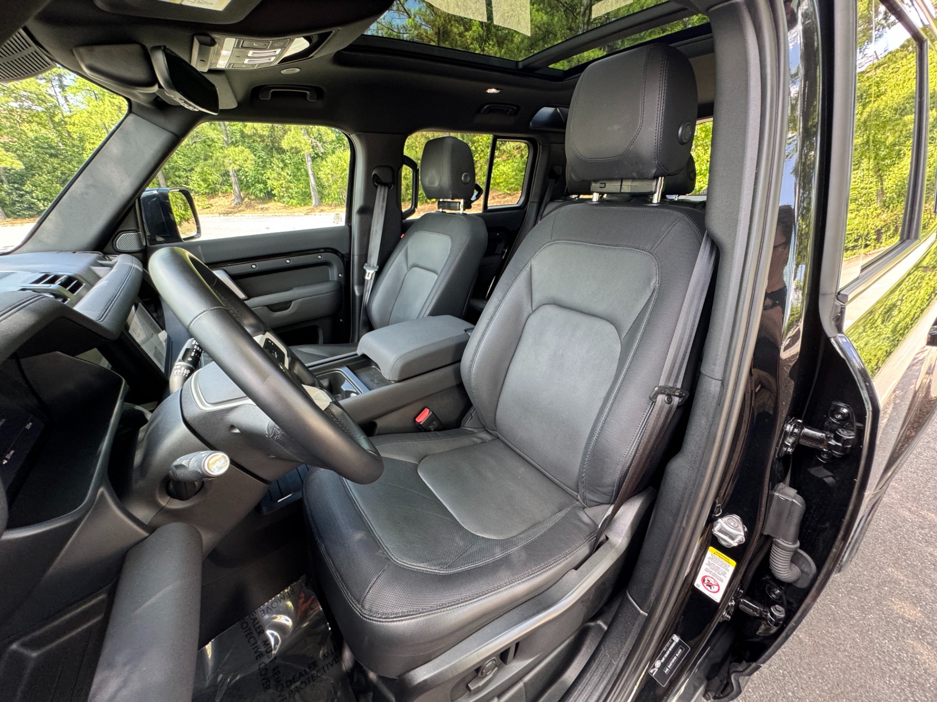 Used 2023 Land Rover Defender X-Dynamic SE for sale Sold at Formula Imports in Charlotte NC 28227 22