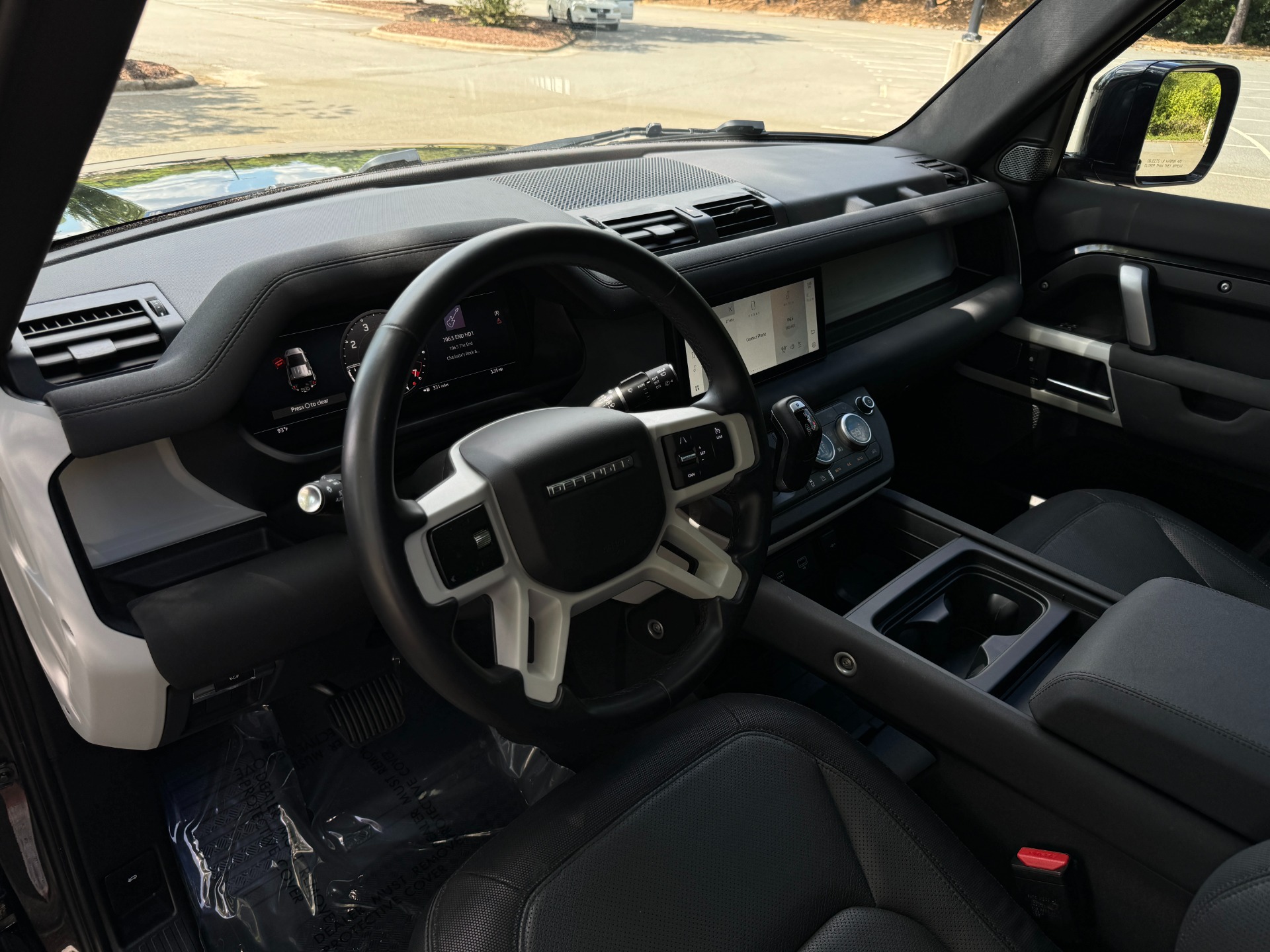 Used 2023 Land Rover Defender X-Dynamic SE for sale Sold at Formula Imports in Charlotte NC 28227 25