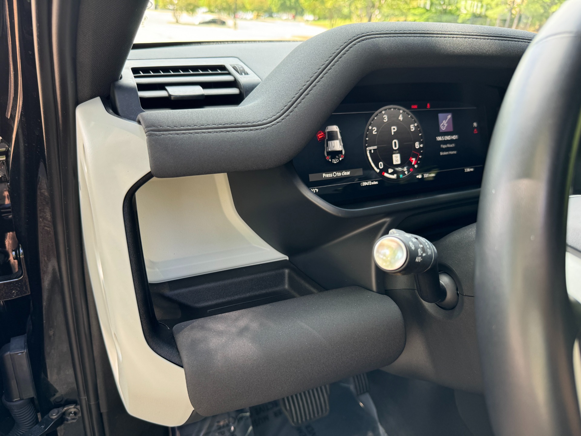 Used 2023 Land Rover Defender X-Dynamic SE for sale Sold at Formula Imports in Charlotte NC 28227 28
