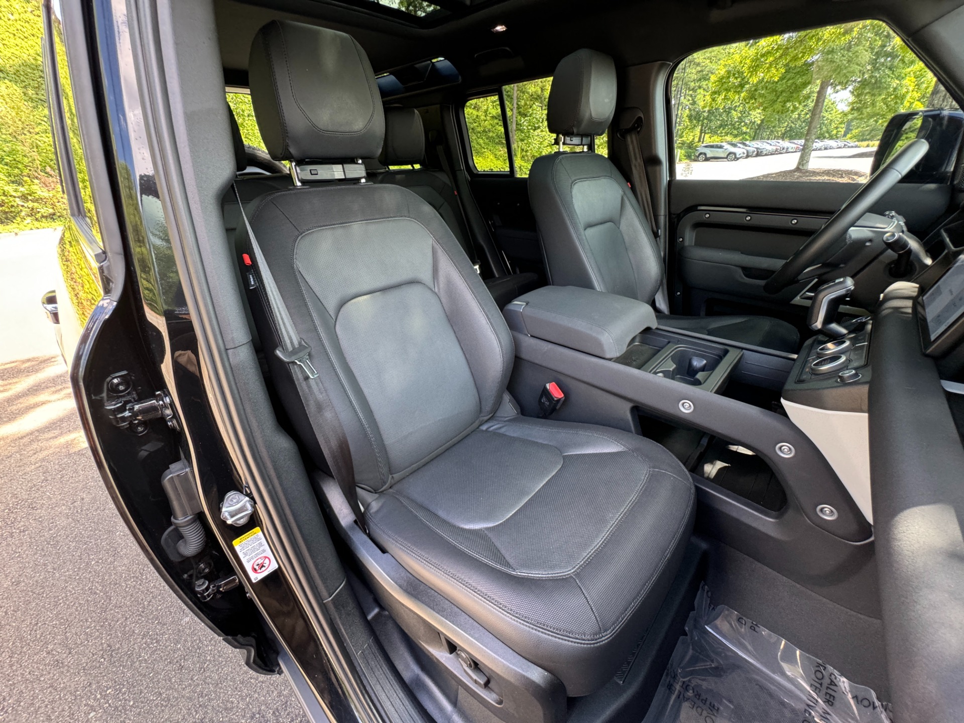 Used 2023 Land Rover Defender X-Dynamic SE for sale Sold at Formula Imports in Charlotte NC 28227 44