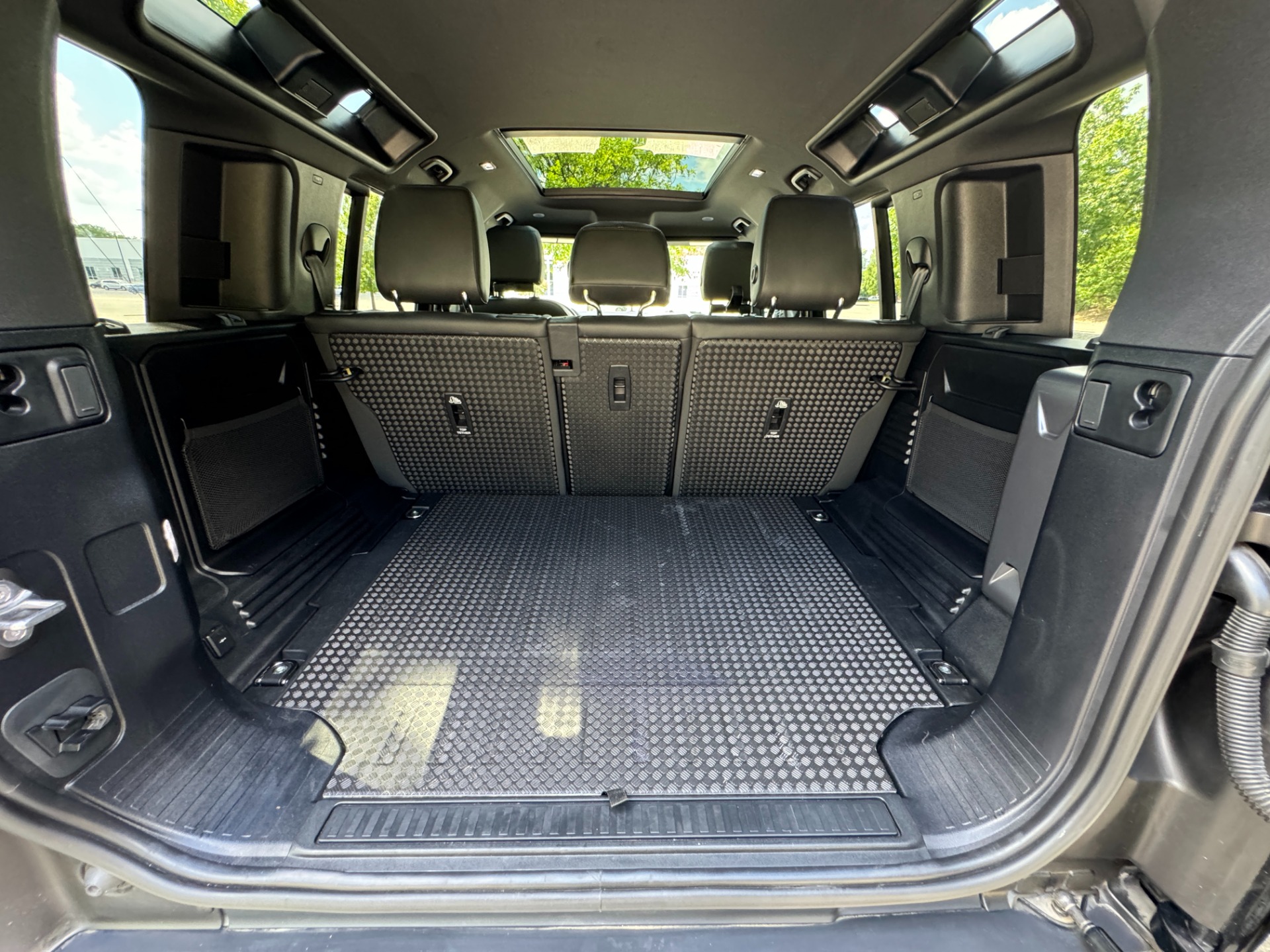 Used 2023 Land Rover Defender X-Dynamic SE for sale Sold at Formula Imports in Charlotte NC 28227 55