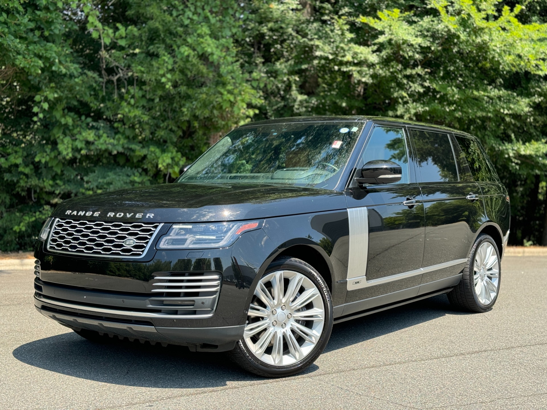 Used 2018 Land Rover Range Rover Autobiography for sale Sold at Formula Imports in Charlotte NC 28227 1