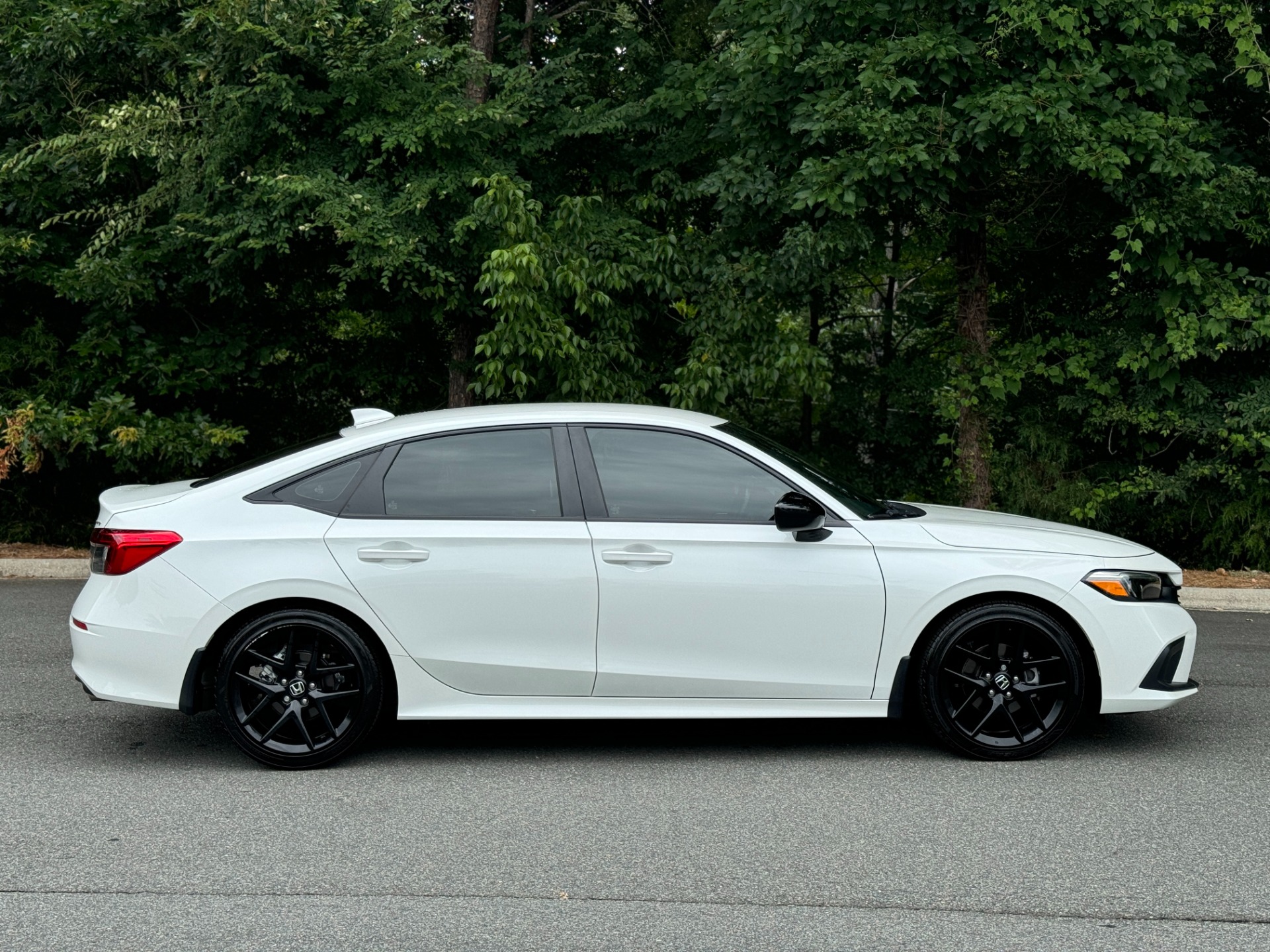 Used 2022 Honda Civic Sedan Sport for sale Sold at Formula Imports in Charlotte NC 28227 14