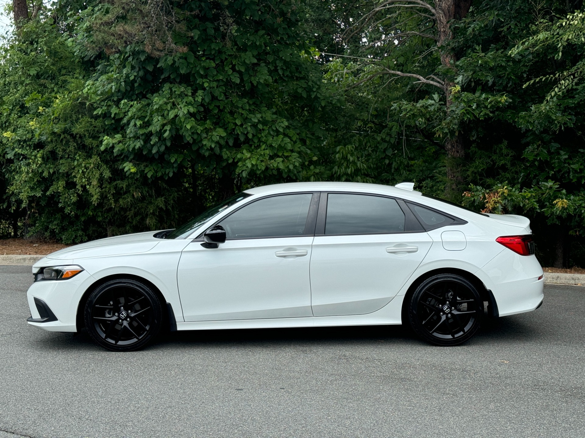 Used 2022 Honda Civic Sedan Sport for sale Sold at Formula Imports in Charlotte NC 28227 6