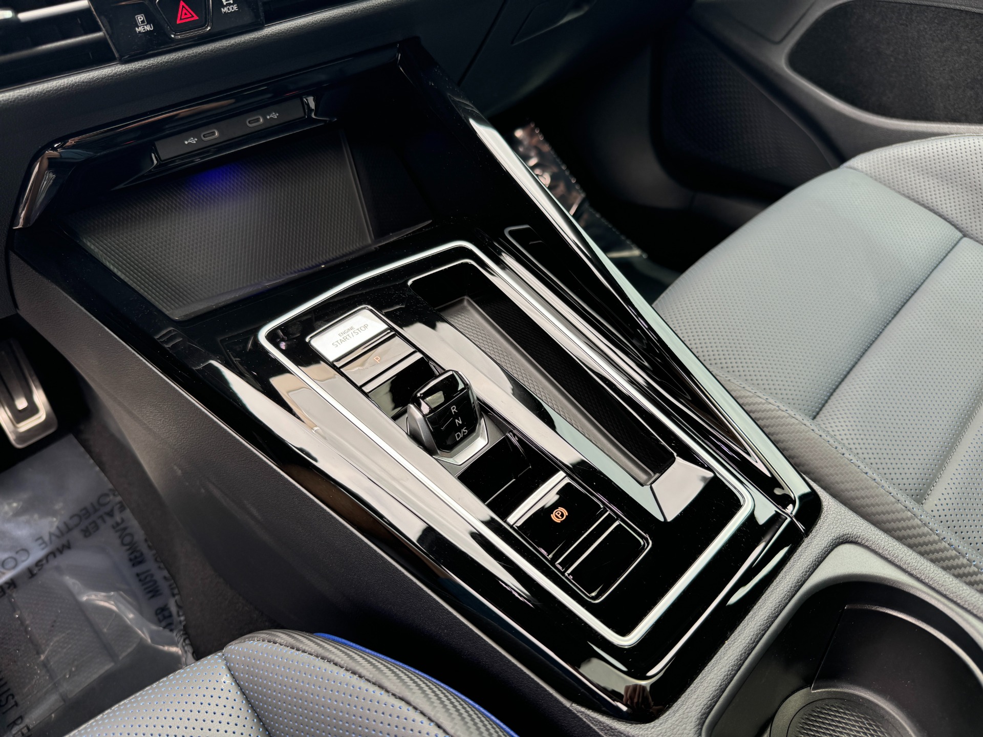 Used 2024 Volkswagen Golf R for sale Sold at Formula Imports in Charlotte NC 28227 34
