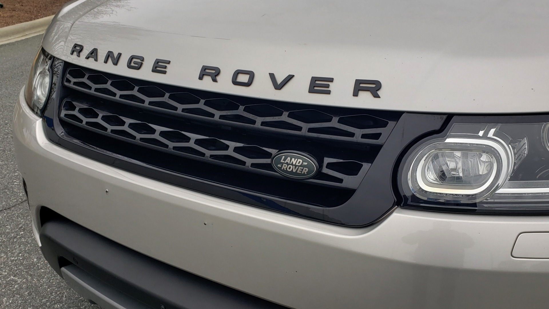 Used 2017 Land Rover RANGE ROVER SPORT HSE DYNAMIC / SC V6 / NAV / PANO-ROOF / REARVIEW for sale Sold at Formula Imports in Charlotte NC 28227 28