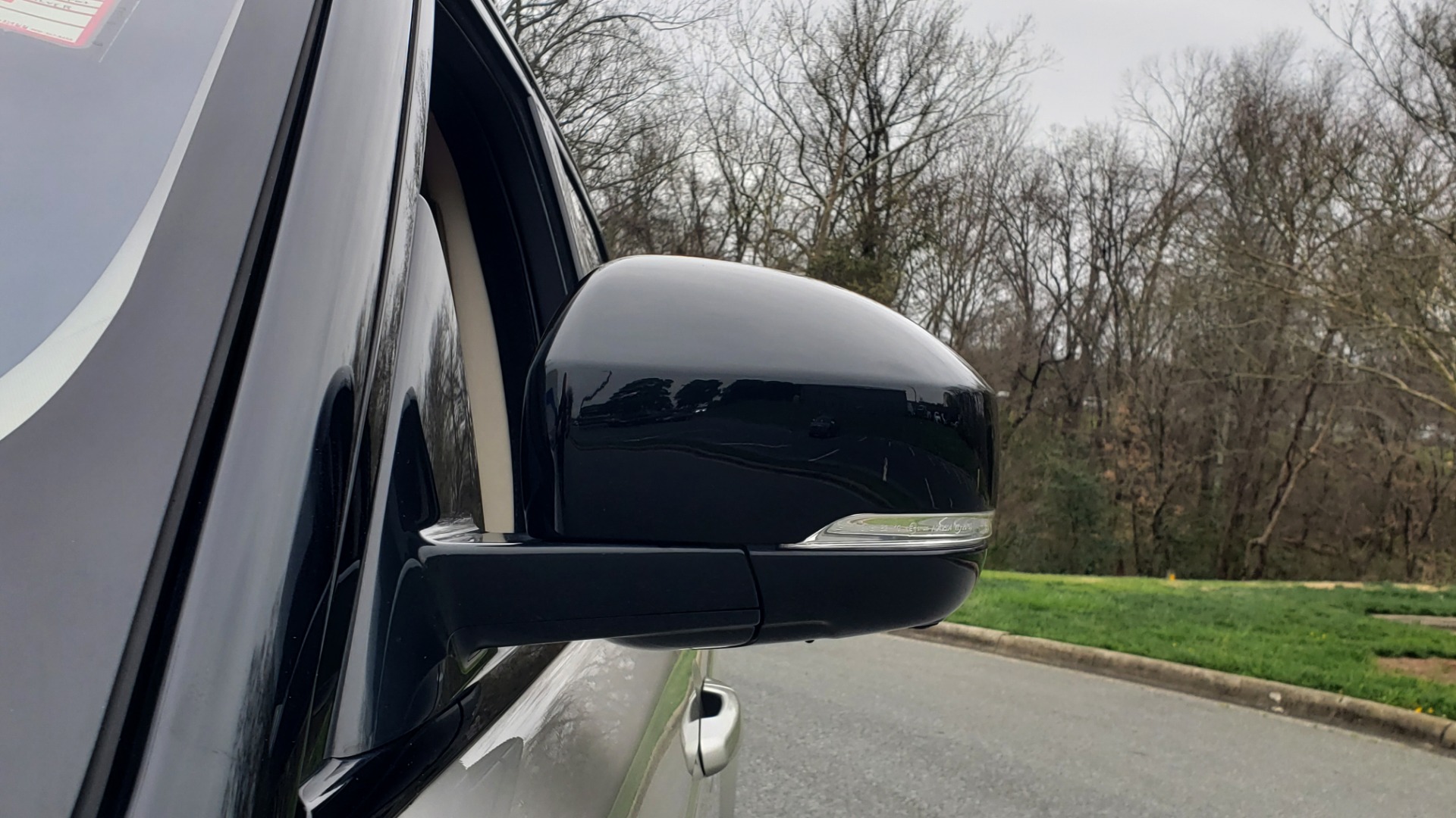 Used 2017 Land Rover RANGE ROVER SPORT HSE DYNAMIC / SC V6 / NAV / PANO-ROOF / REARVIEW for sale Sold at Formula Imports in Charlotte NC 28227 30