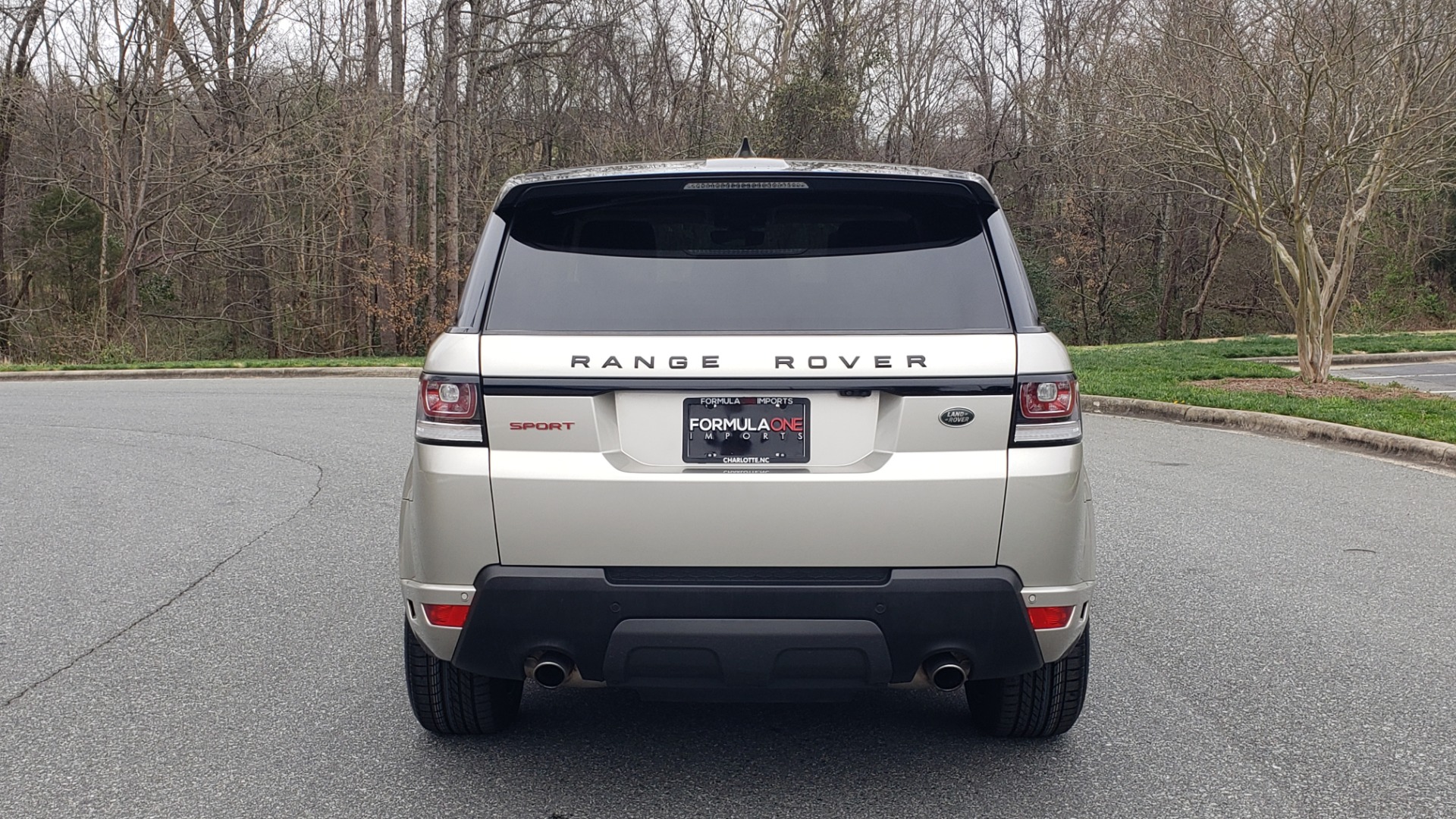 Used 2017 Land Rover RANGE ROVER SPORT HSE DYNAMIC / SC V6 / NAV / PANO-ROOF / REARVIEW for sale Sold at Formula Imports in Charlotte NC 28227 32