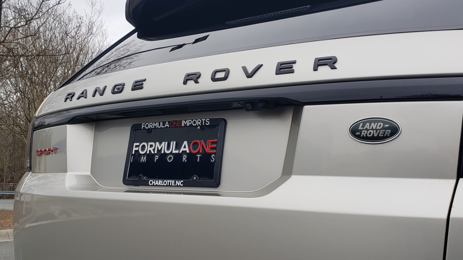 Used 2017 Land Rover RANGE ROVER SPORT HSE DYNAMIC / SC V6 / NAV / PANO-ROOF / REARVIEW for sale Sold at Formula Imports in Charlotte NC 28227 35