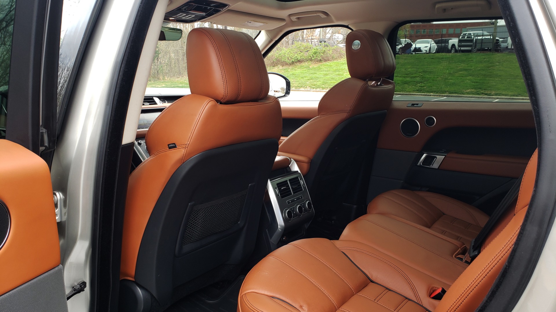 Used 2017 Land Rover RANGE ROVER SPORT HSE DYNAMIC / SC V6 / NAV / PANO-ROOF / REARVIEW for sale Sold at Formula Imports in Charlotte NC 28227 67